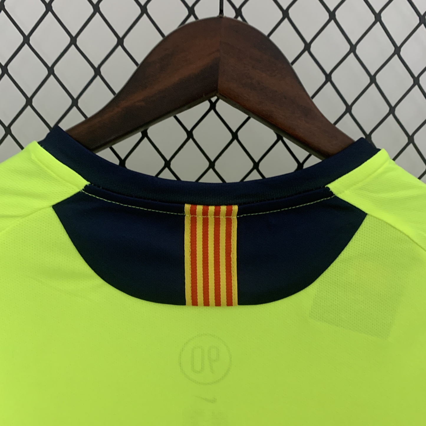 Retro long sleeve Barcelona 05/06 away S-XXL