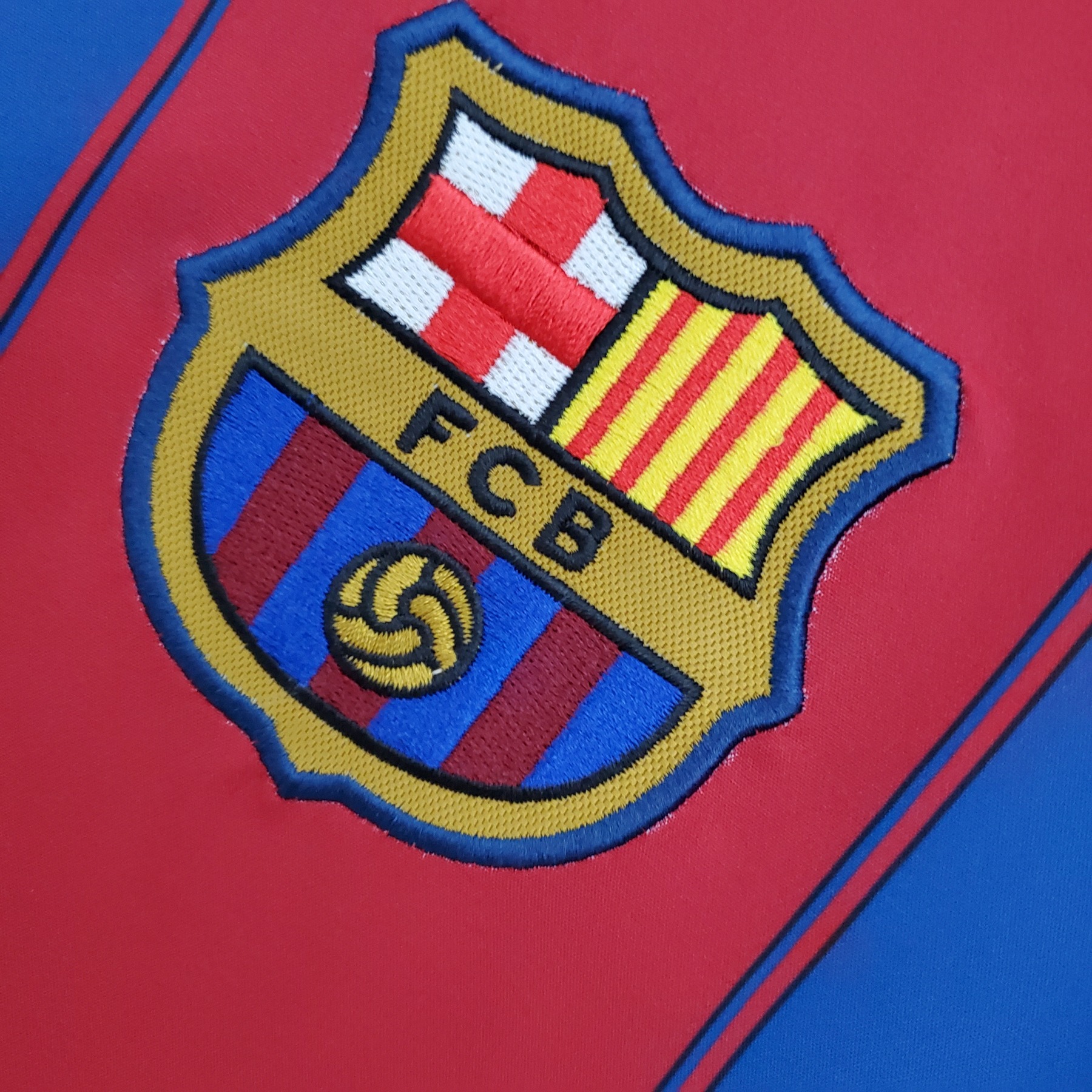 Retro 03/04 Barcelona home S-XXL