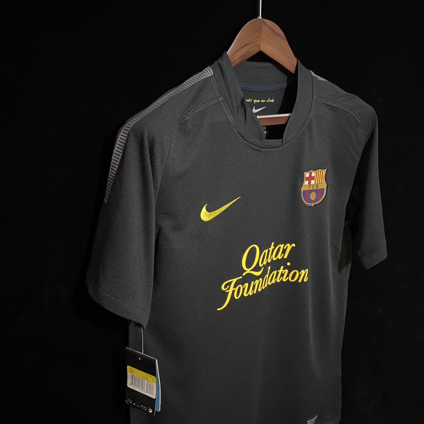 Retro 11/12 Barcelona away S-XXL