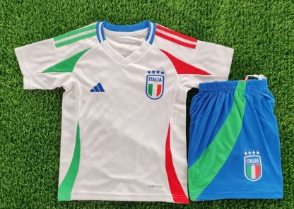 24/25 Italy Kids set away size 16-28