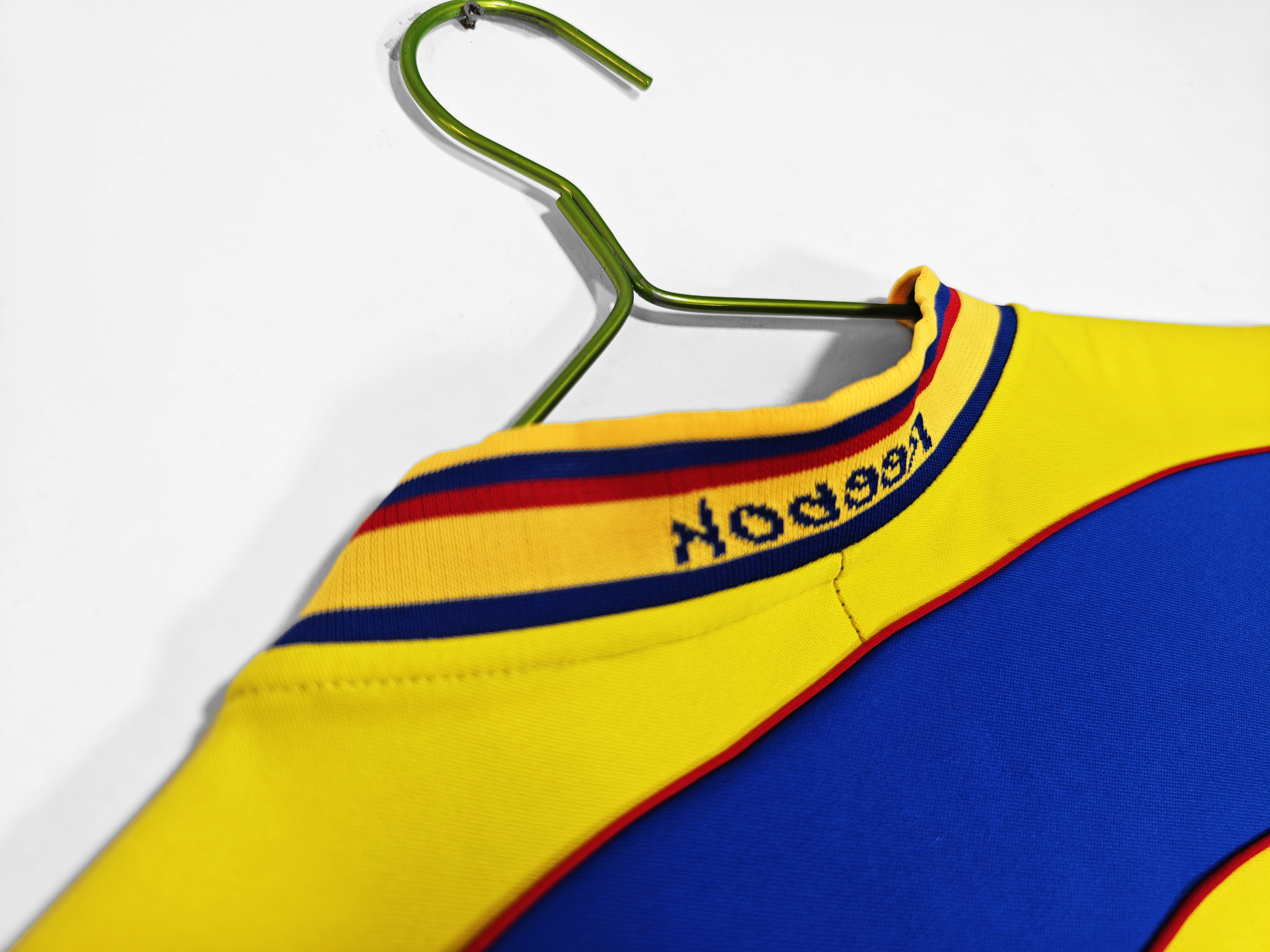 2001 Colombia home retro version S-XXL