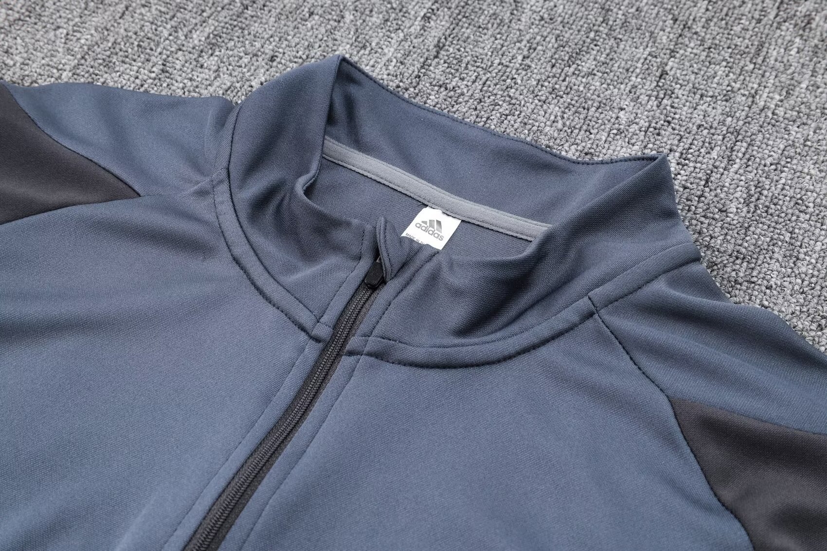 23-24 Real Madrid Gray Half-Zip Jacket Suit