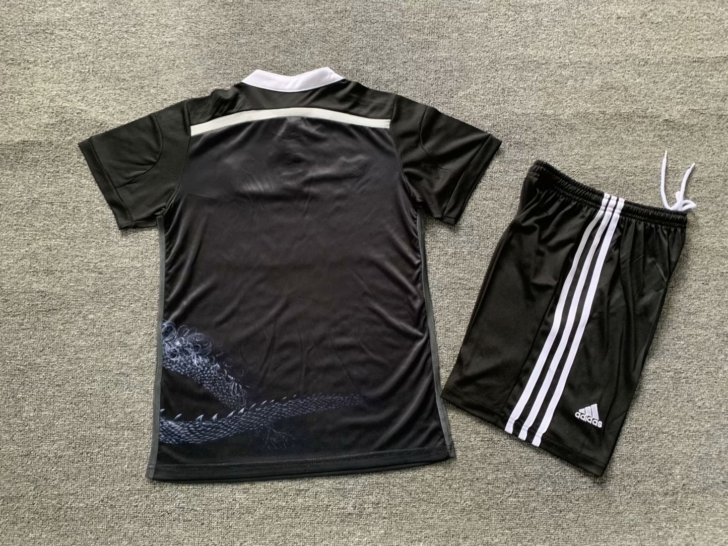 Retro 14/15 Real Madrid Third Black Dragon Kids size16-28