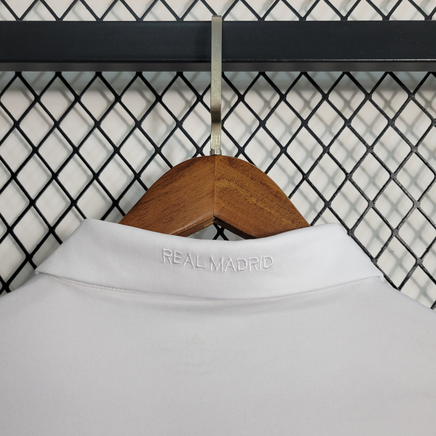 Retro 16-17 Real Madrid Main Size S-XXL