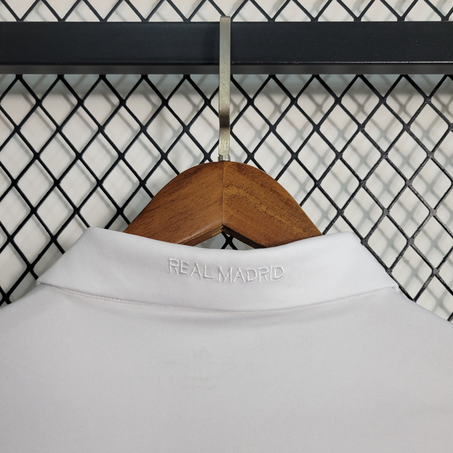 Retro 16-17 Real Madrid Main Size S-XXL