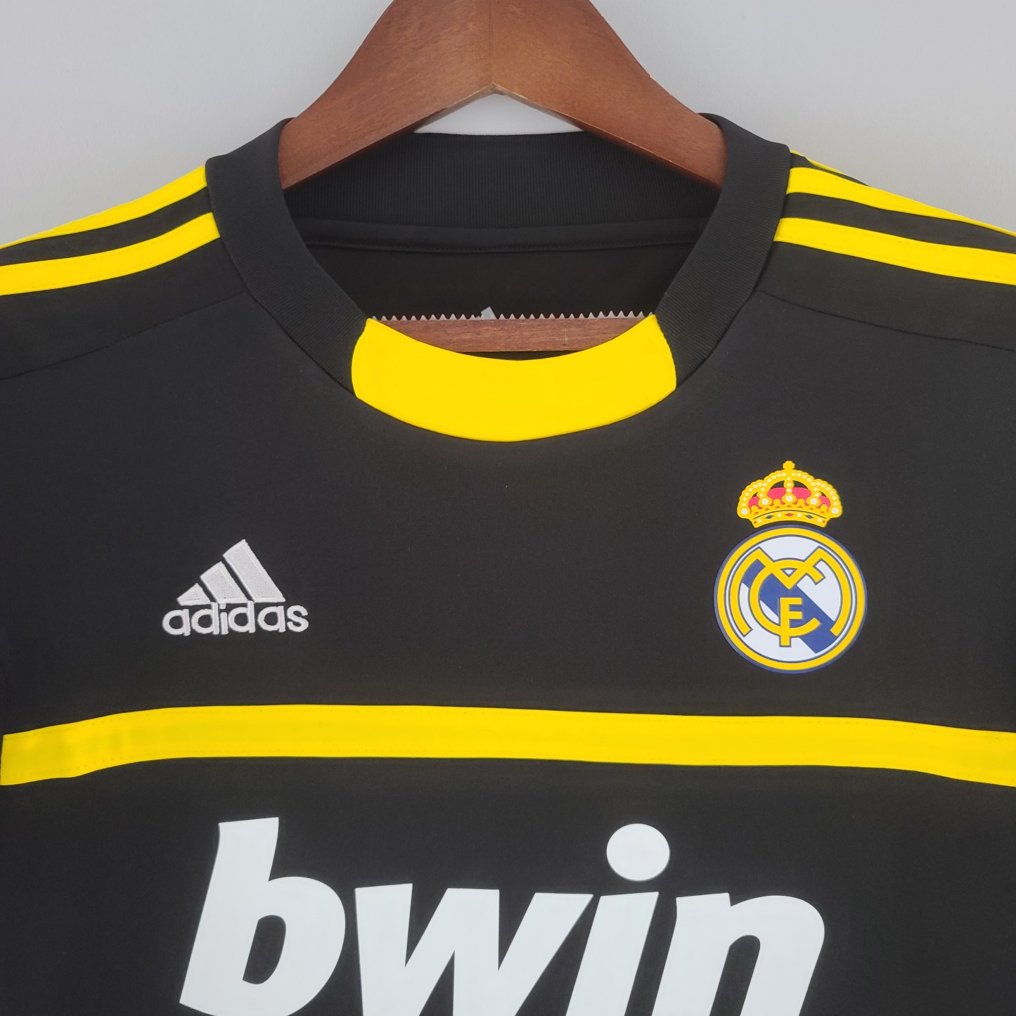Real Madrid 11/12 Goalkeeper Black S-XXL