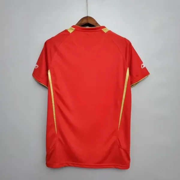 Retro 2005-06 Liverpool Soccer Jersey Home
