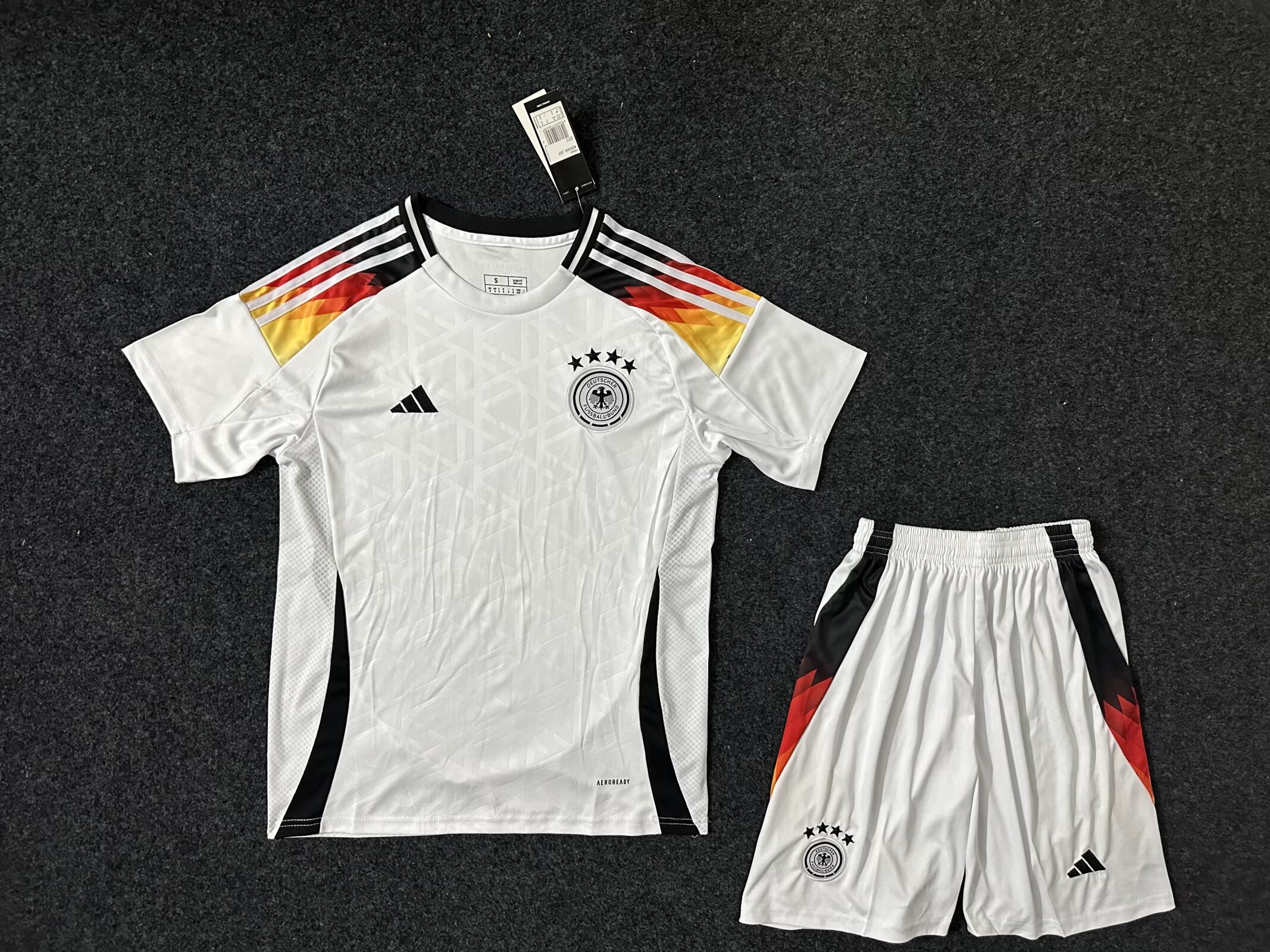 24/25 Germany home kids size 16-28