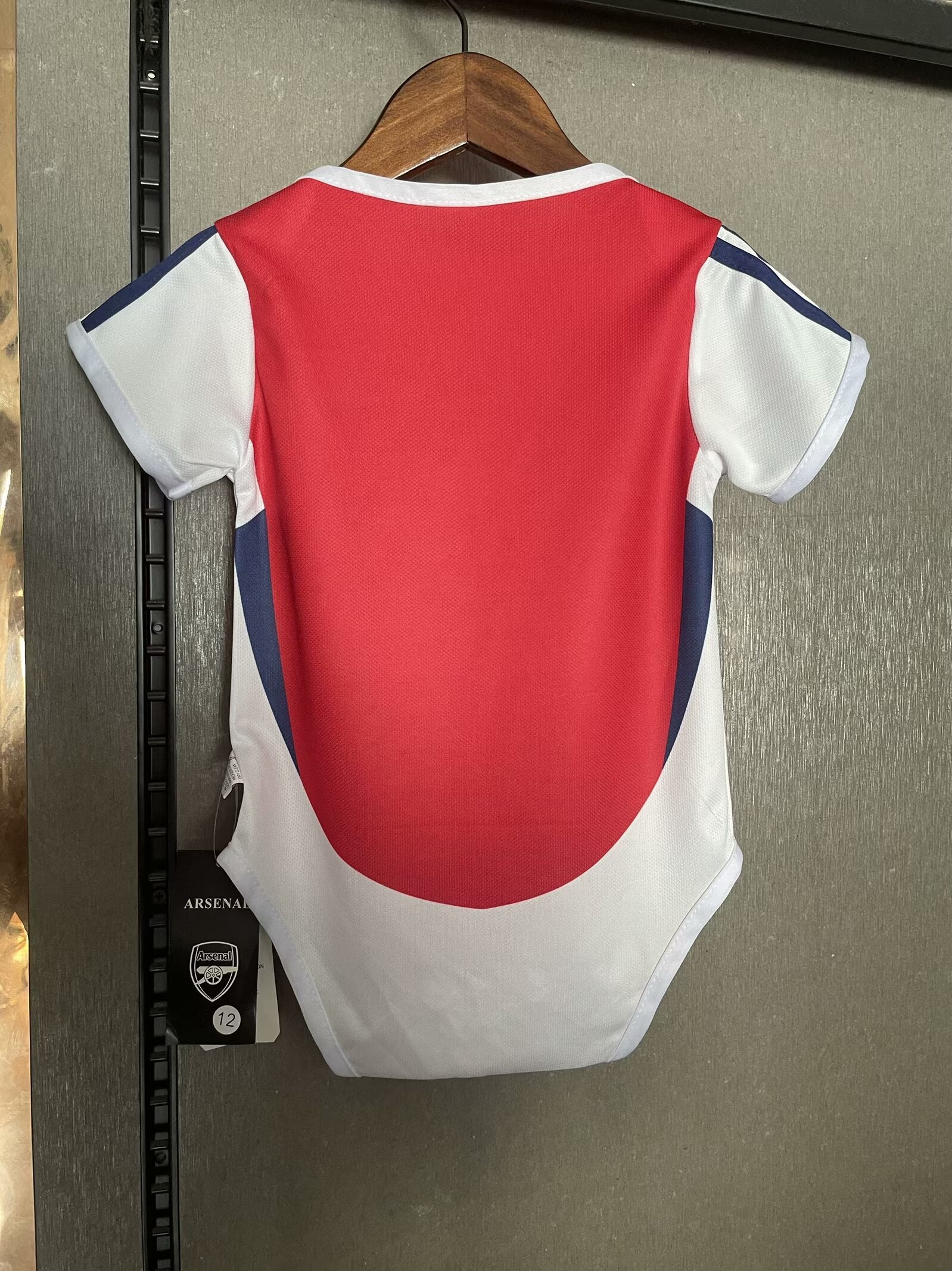 24/25 Arsenal home baby size: 9-12
