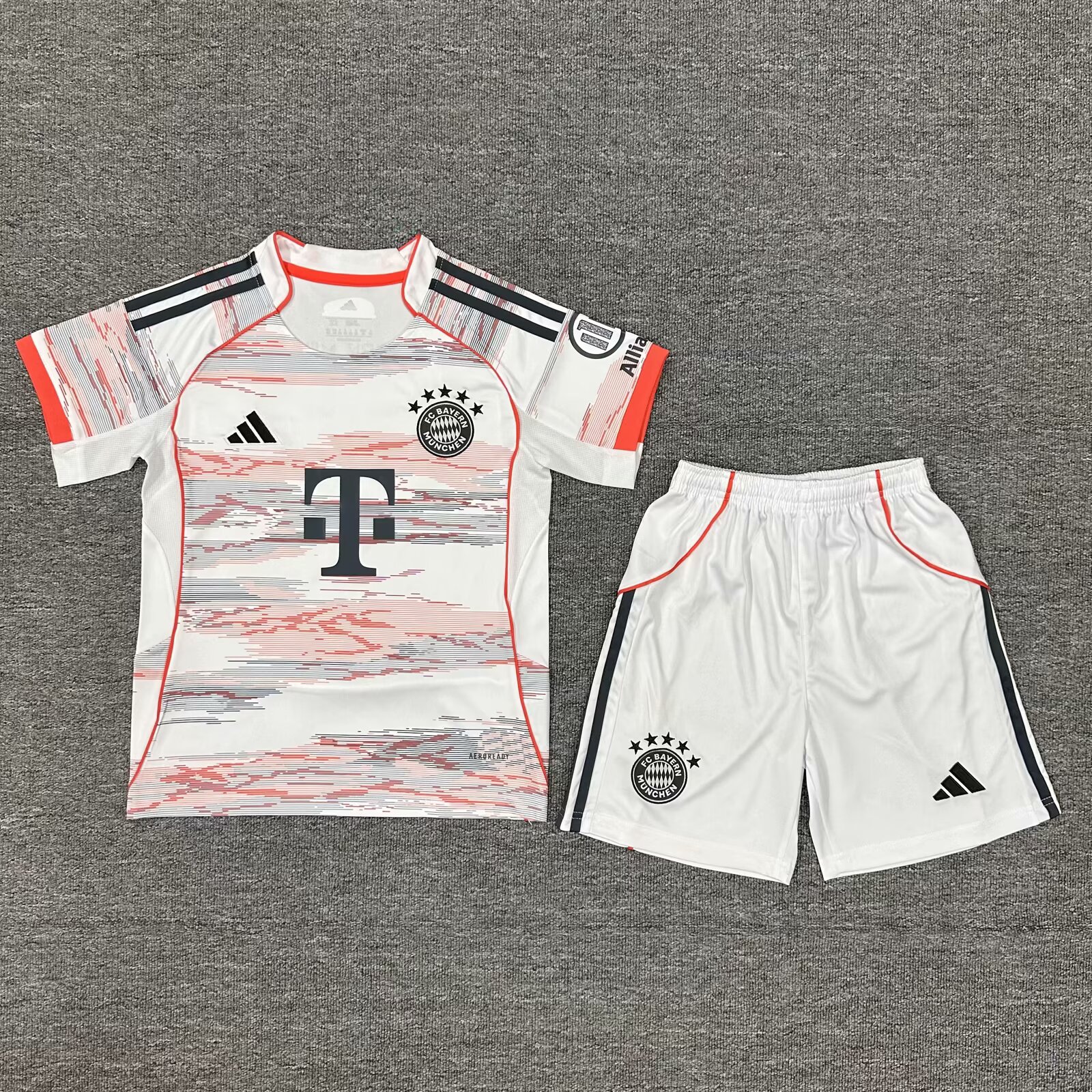 25/26 Bayern away kids version size 16-28