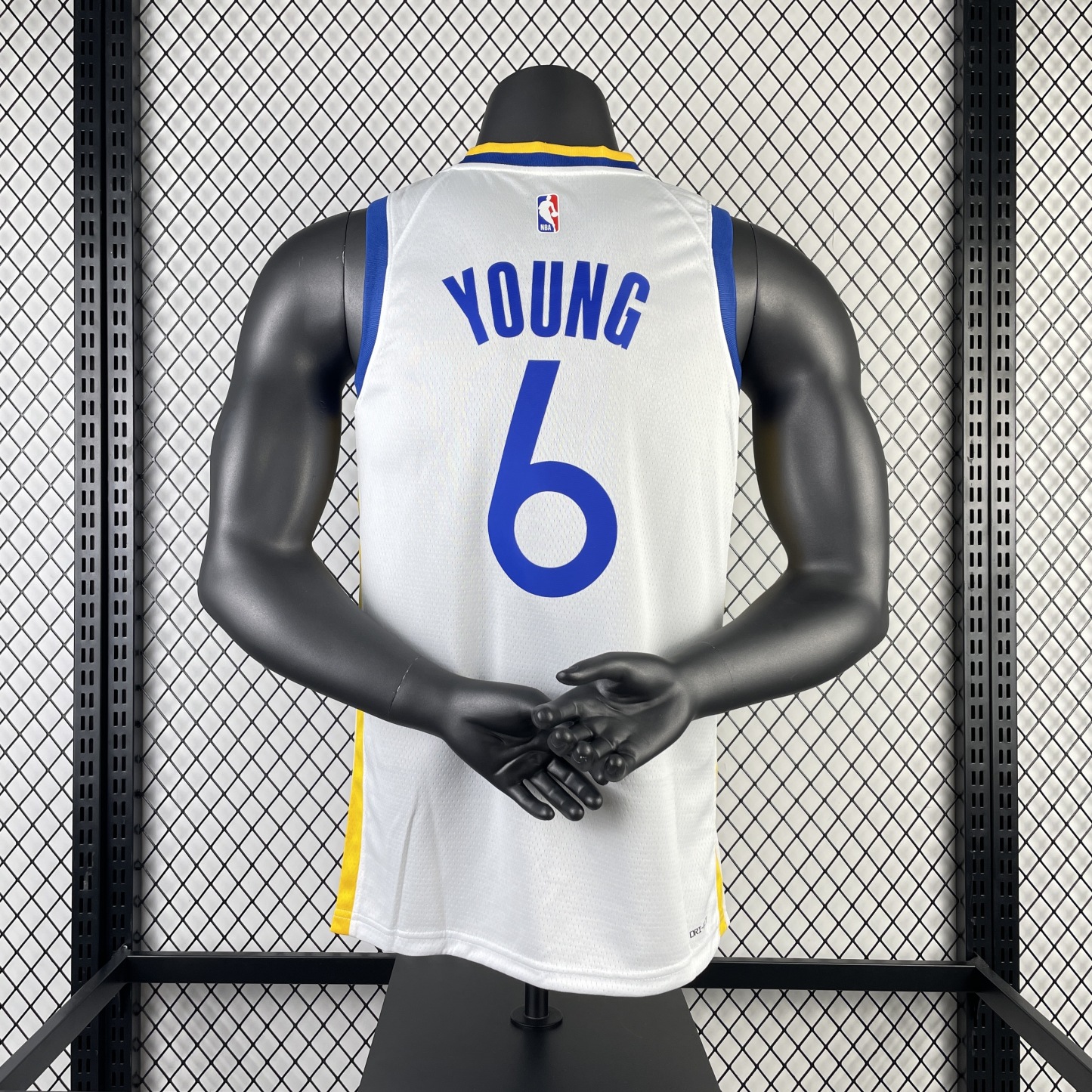 23 Season Warriors V-neck White No.6 Young