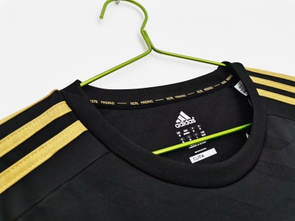 Retro Real Madrid 11-12 away S-XXL