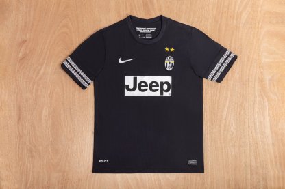 12-13 Juventus Retro version S-2XL