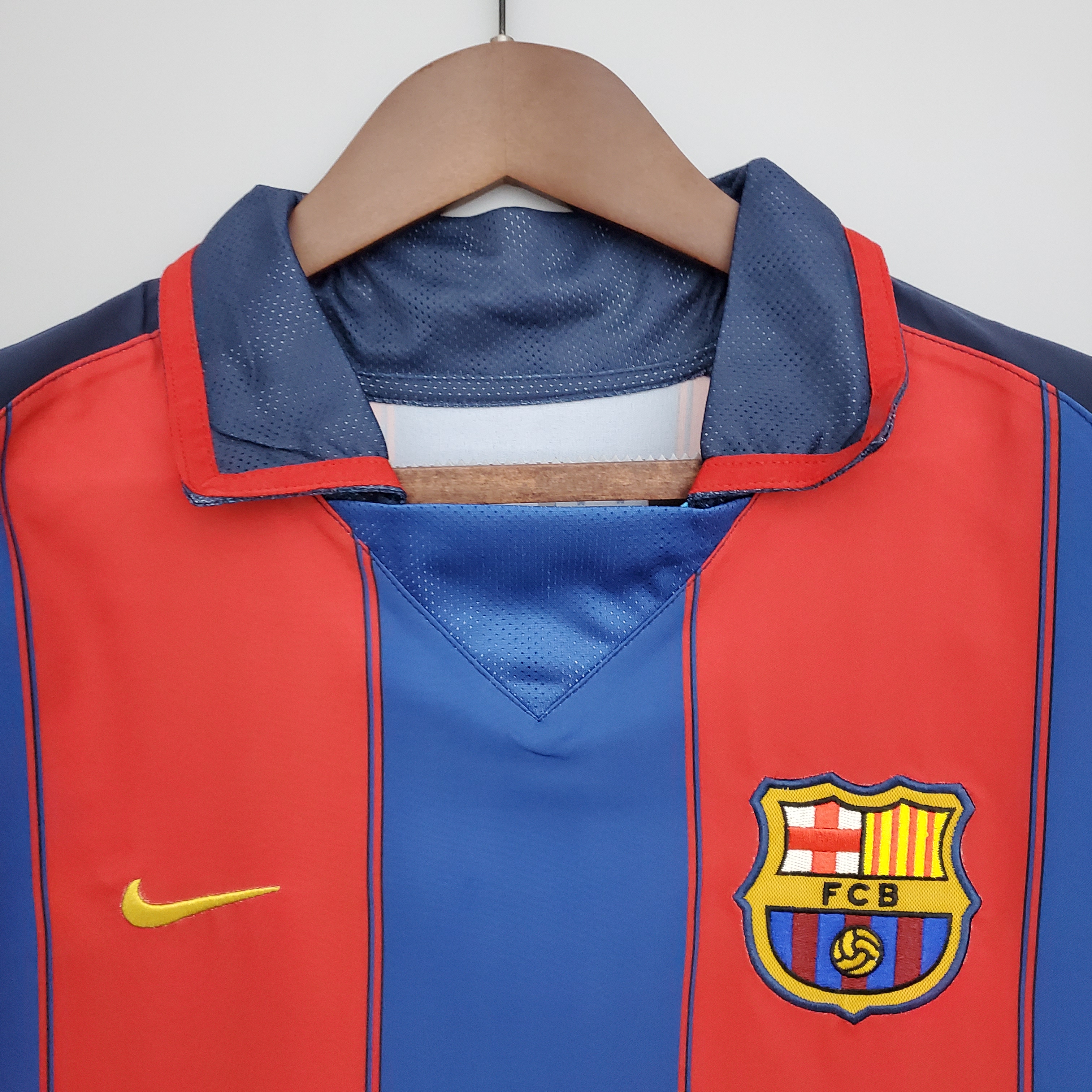 Retro 03/04 Barcelona home S-XXL