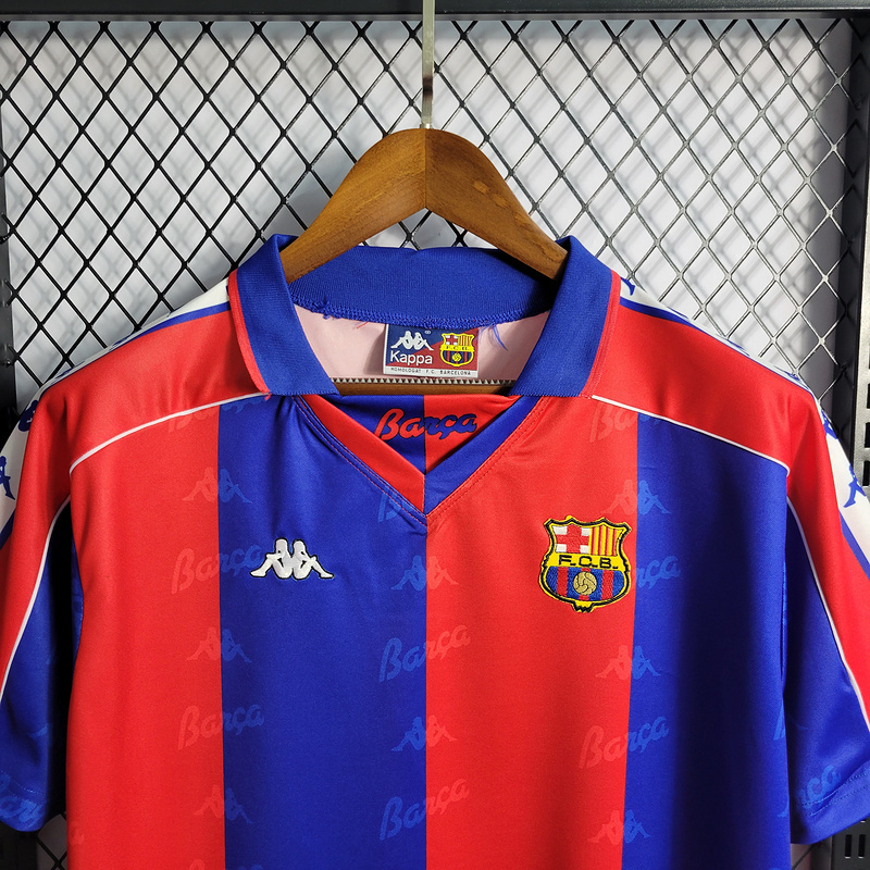 retro 1992-95 Barcelona home