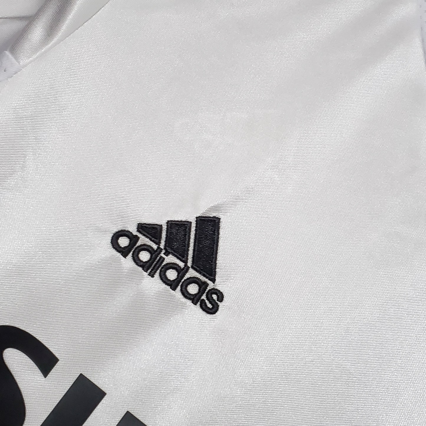 Retro 04/05 Real Madrid home S-XXL