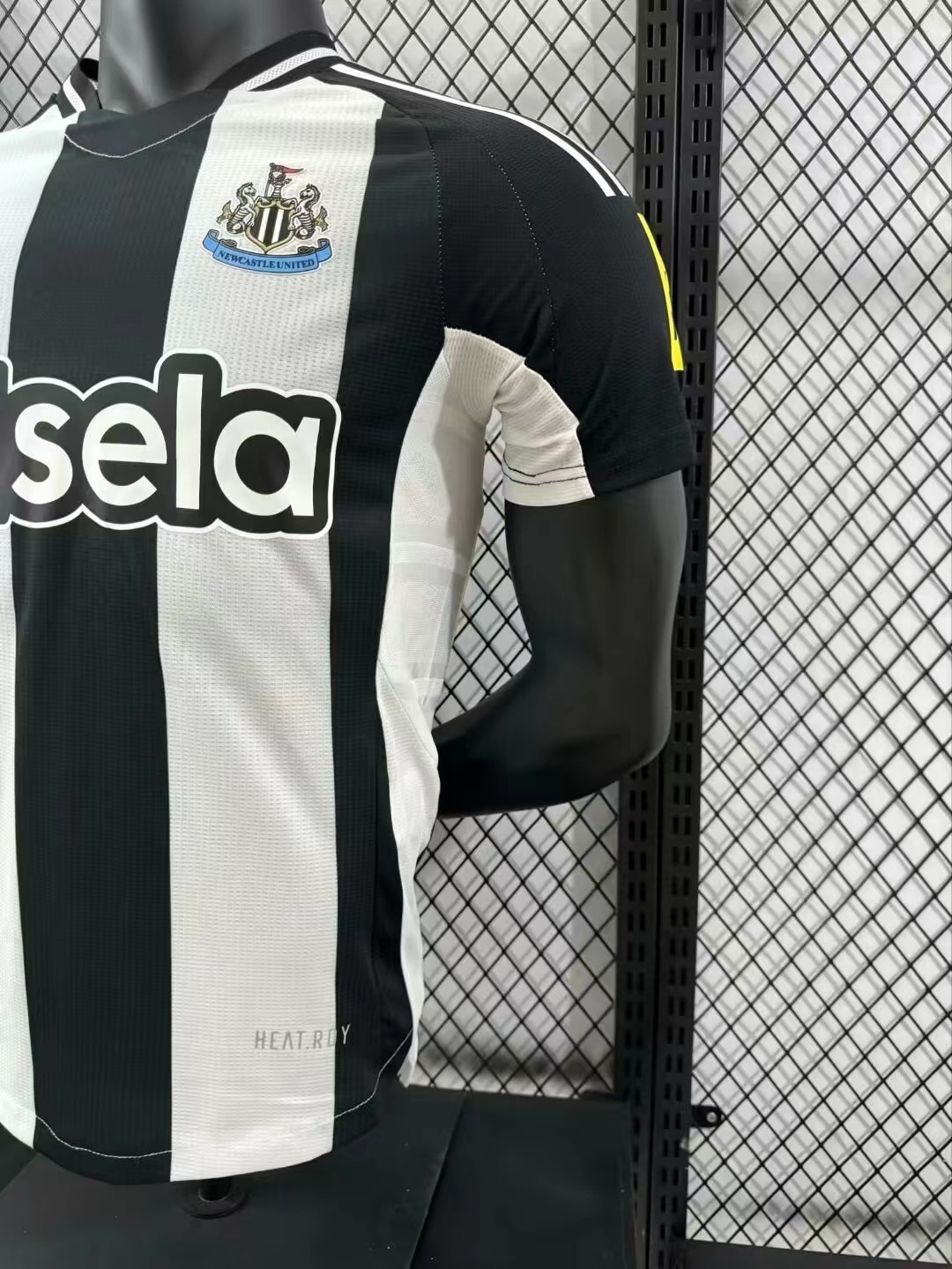 24/25 Newcastle United home player version S-XXL