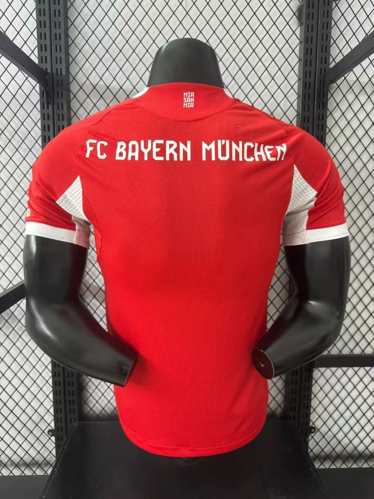 25/26 Bayern home player version S-XXL