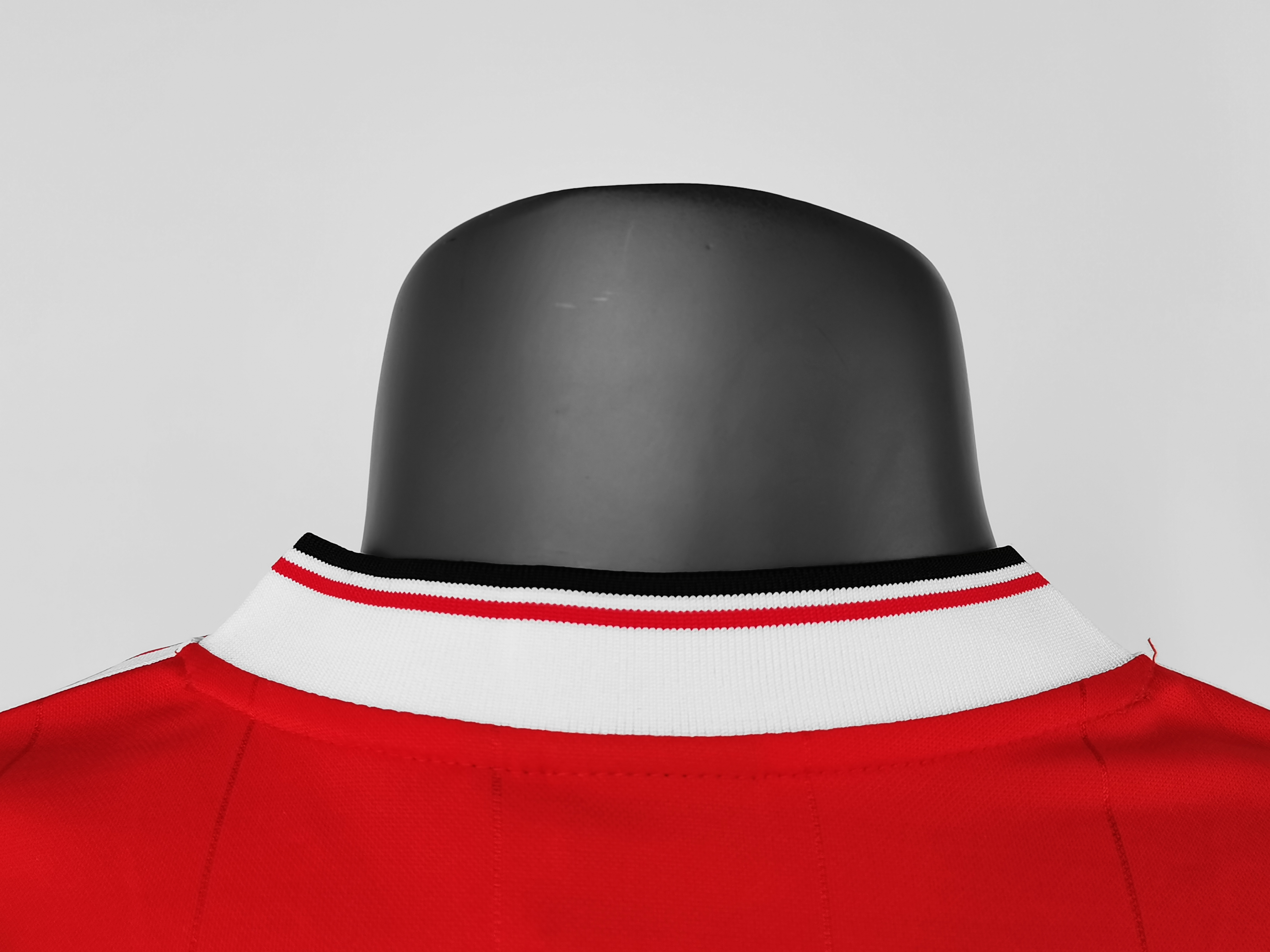 Retro 84 Manchester United home S-2XL