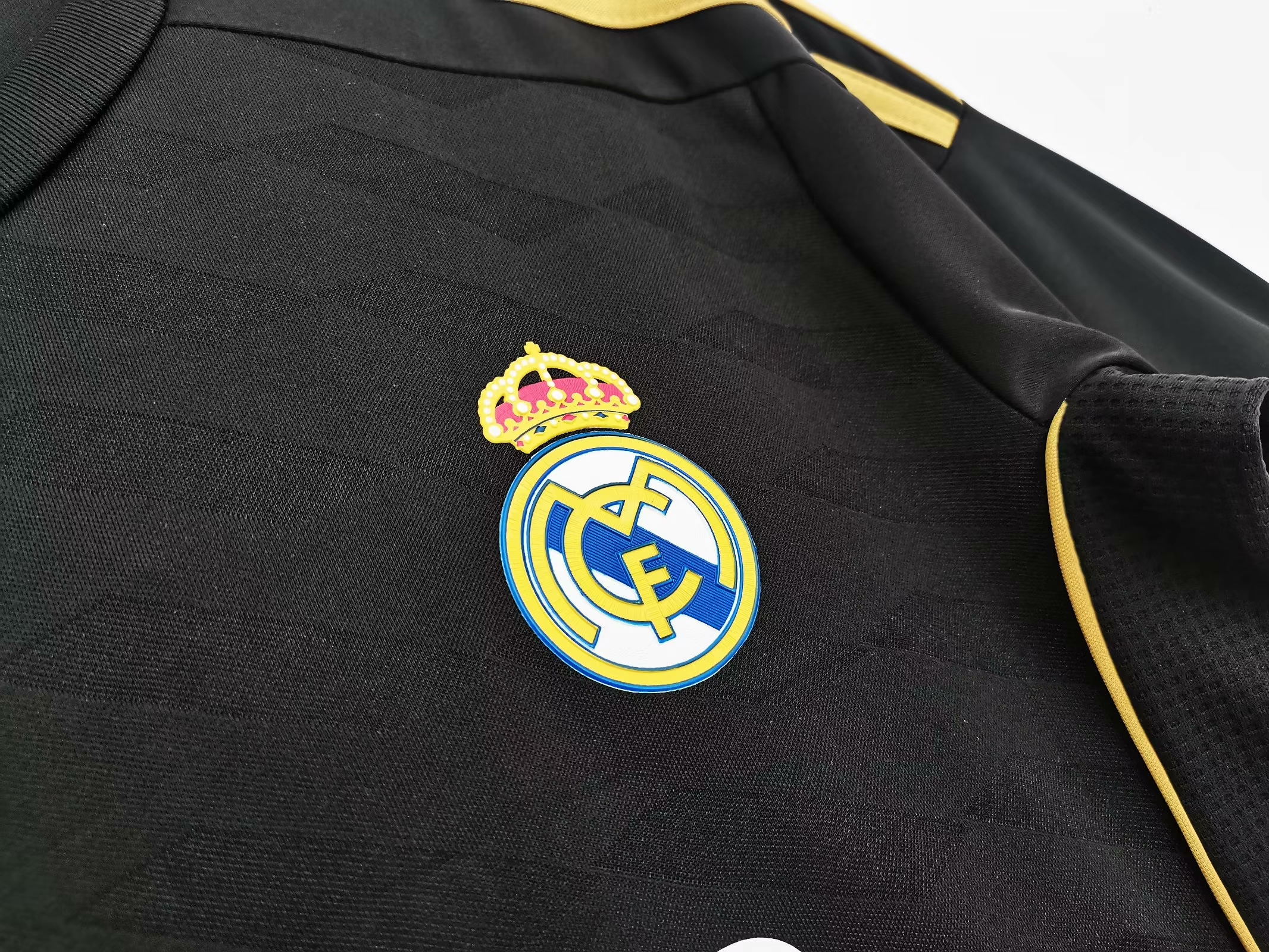 Retro Real Madrid 11-12 away S-XXL