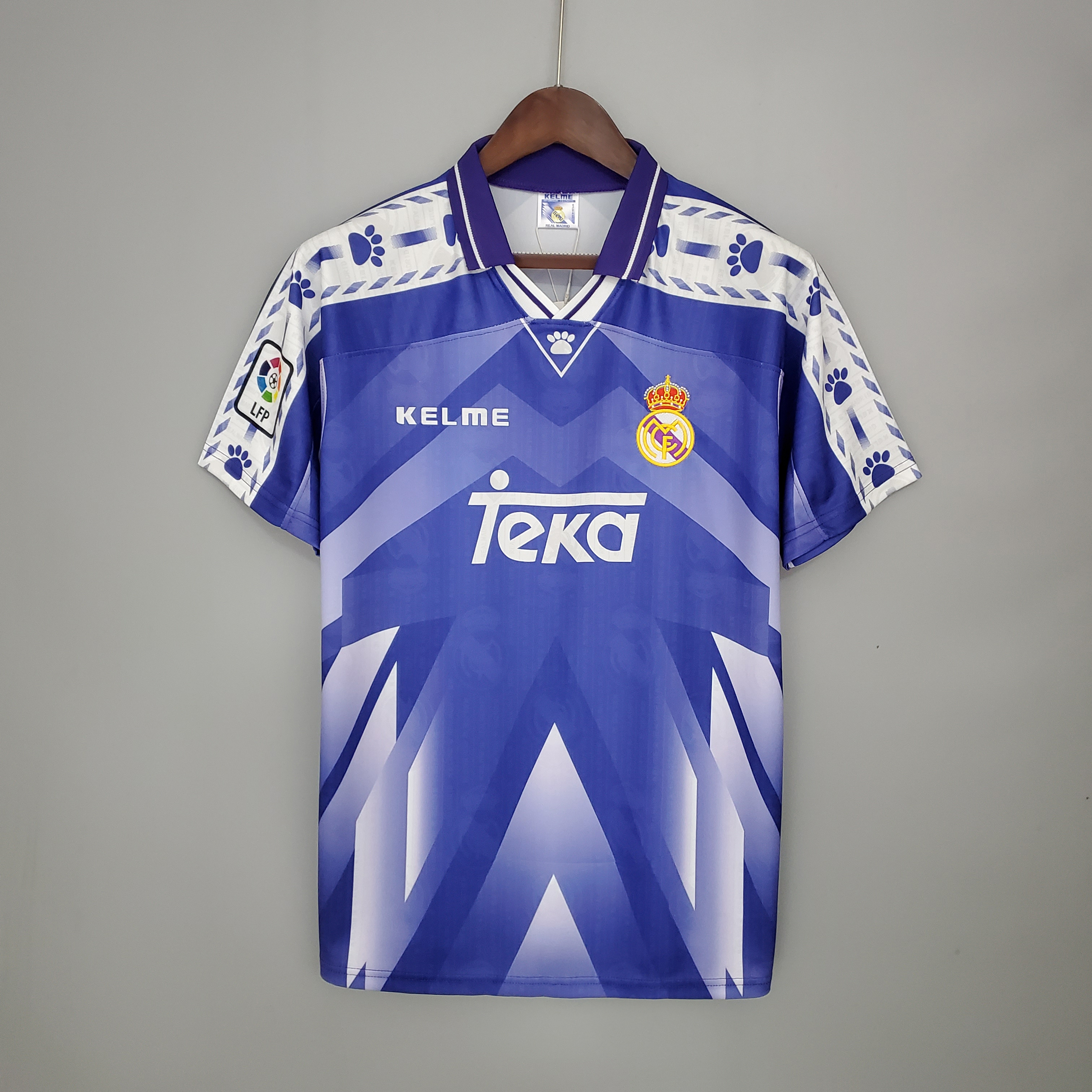 Retro Real Madrid 96/97 away S-XXL