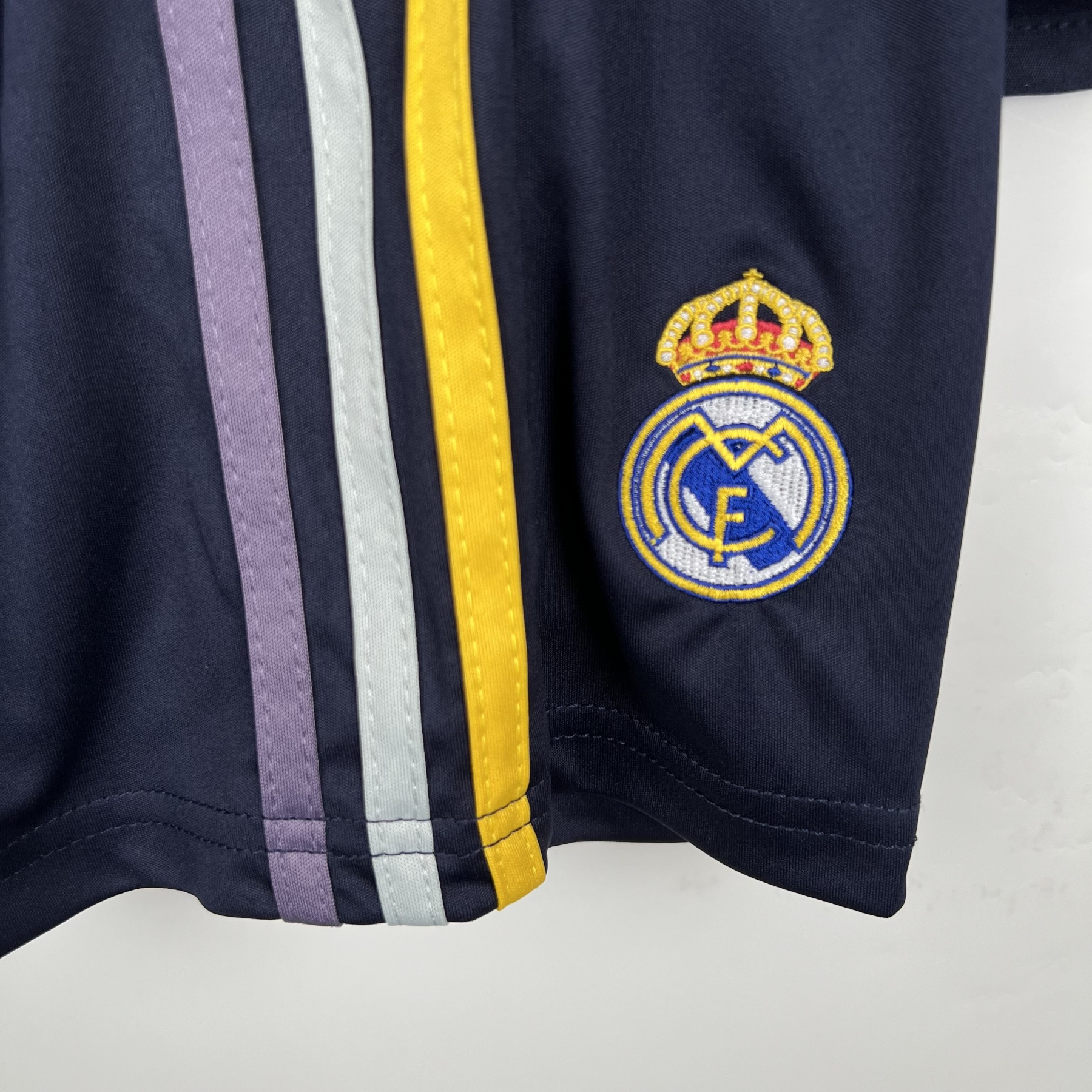 23/24 Kids Real Madrid Third Away Size: 16-28