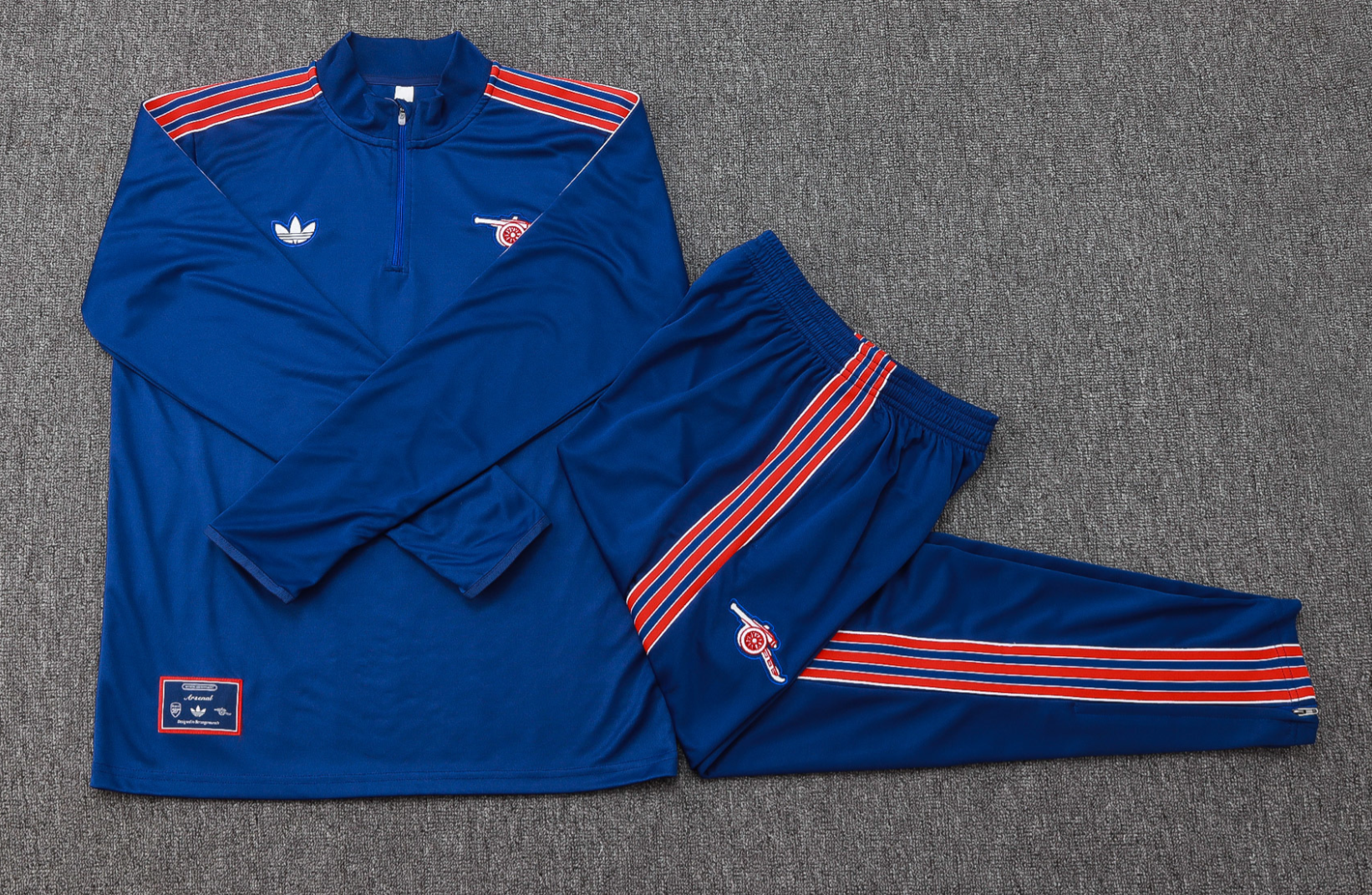 25/26 Arsenal blue half-zip jacket version 