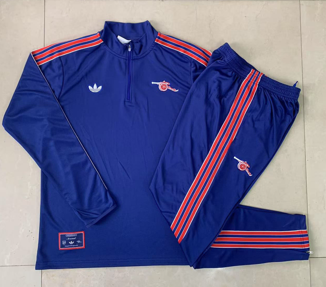 25/26 Arsenal blue half-zip jacket version 