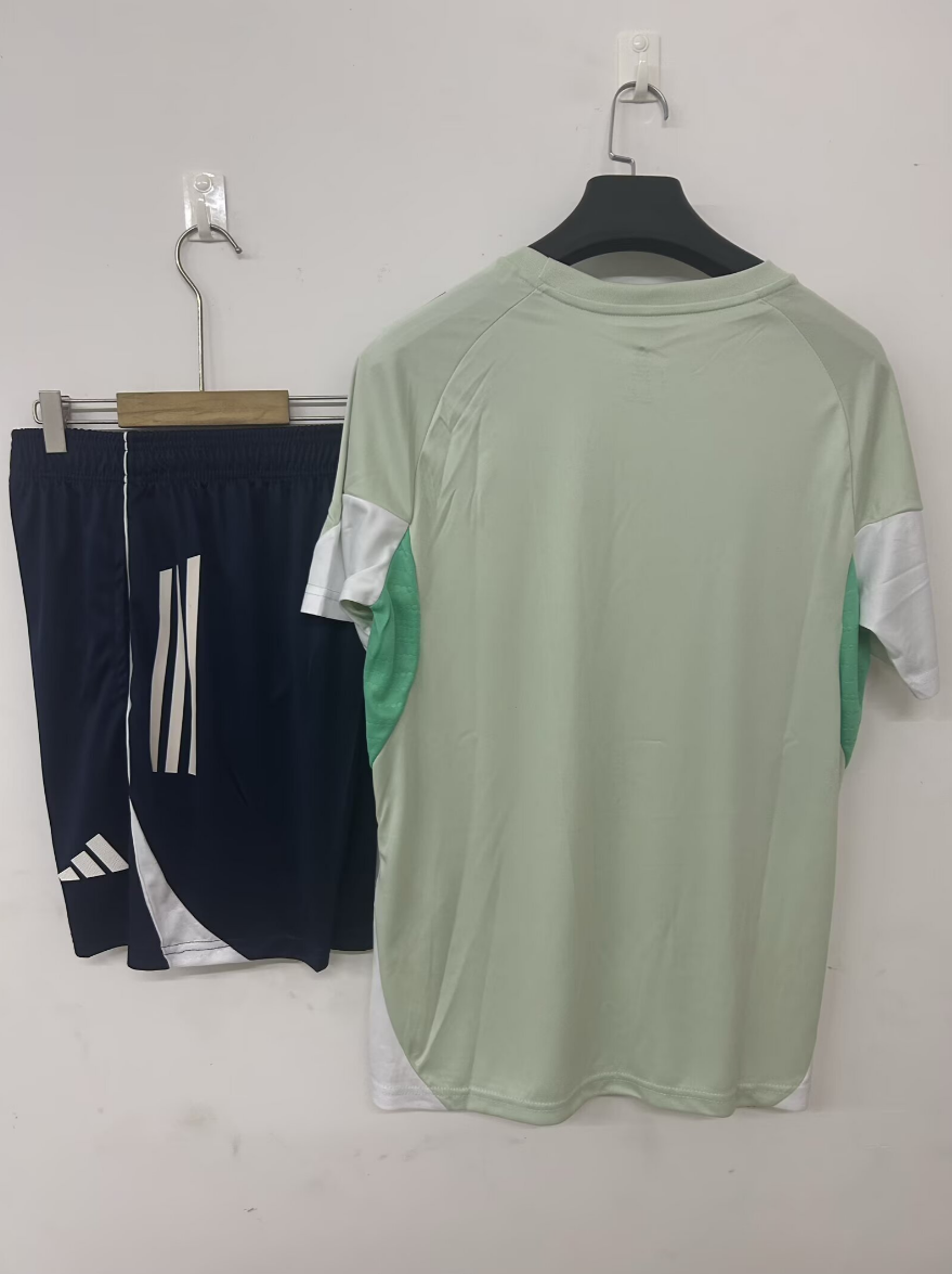 25/26 Aston Villa green training fan version suit S-XXL