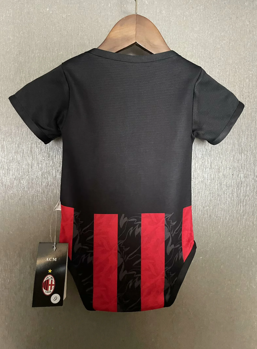 25/26 AC Milan home baby size: 9-12