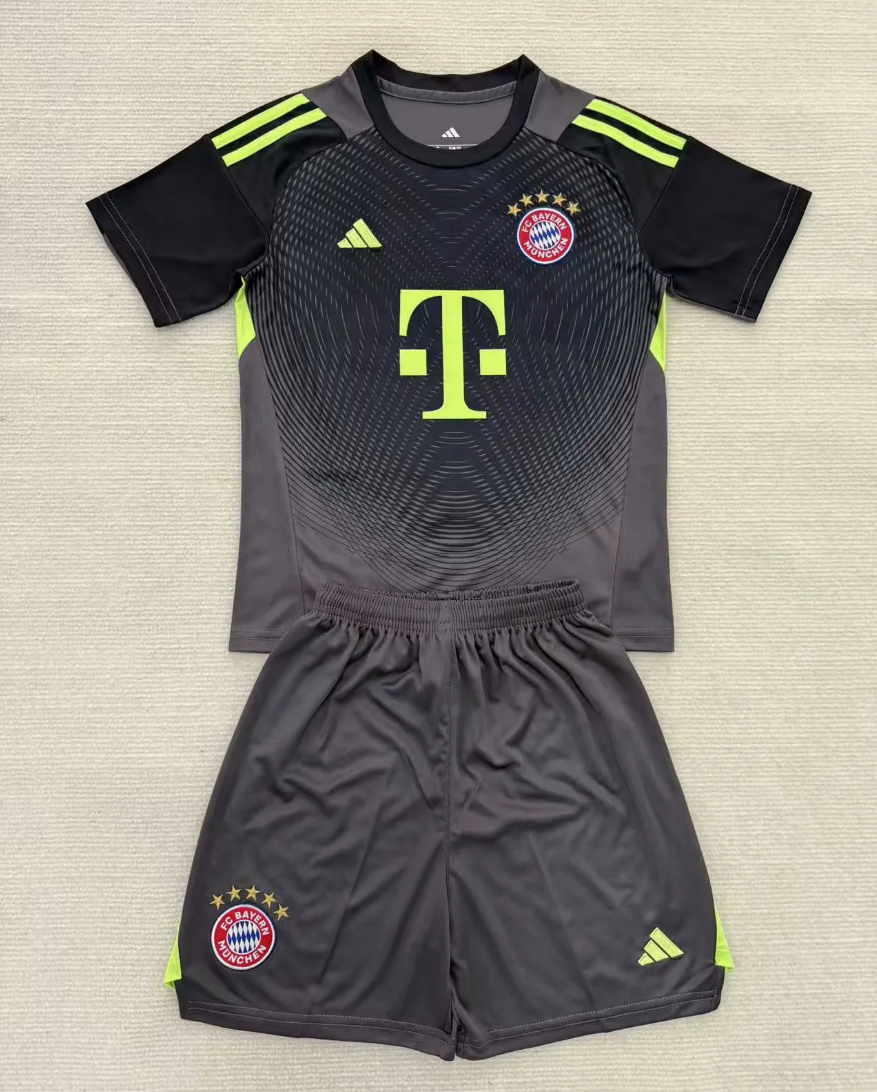 25/26 Bayern goalkeeper Black fan version suit S-XXL