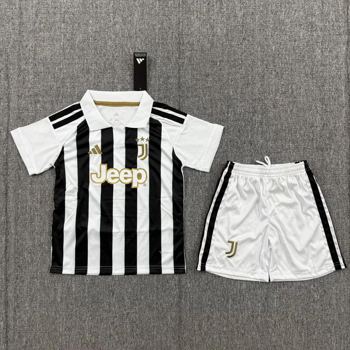 26/27 Juventus home kids version size 16-28