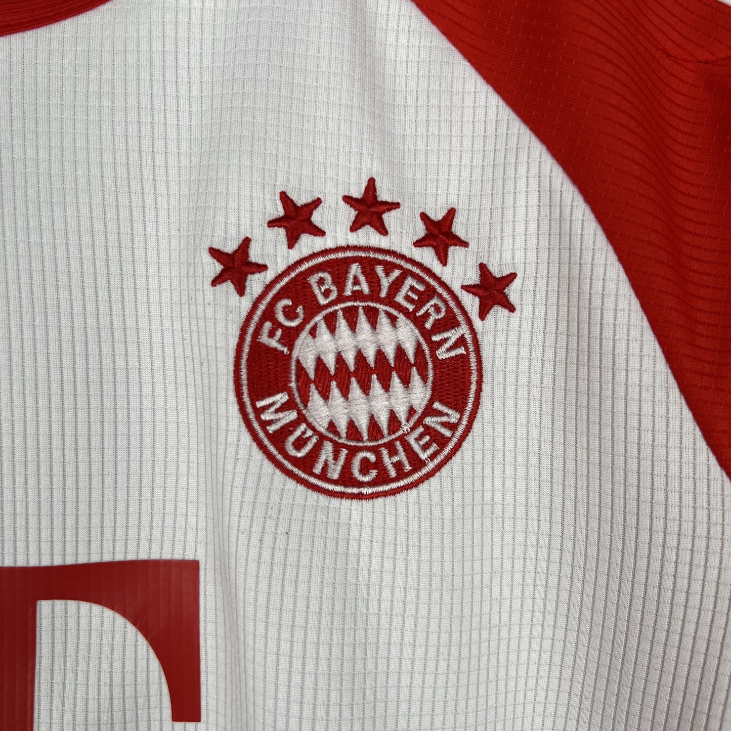 23/24 Kids Bayern Munich home size: 16-28