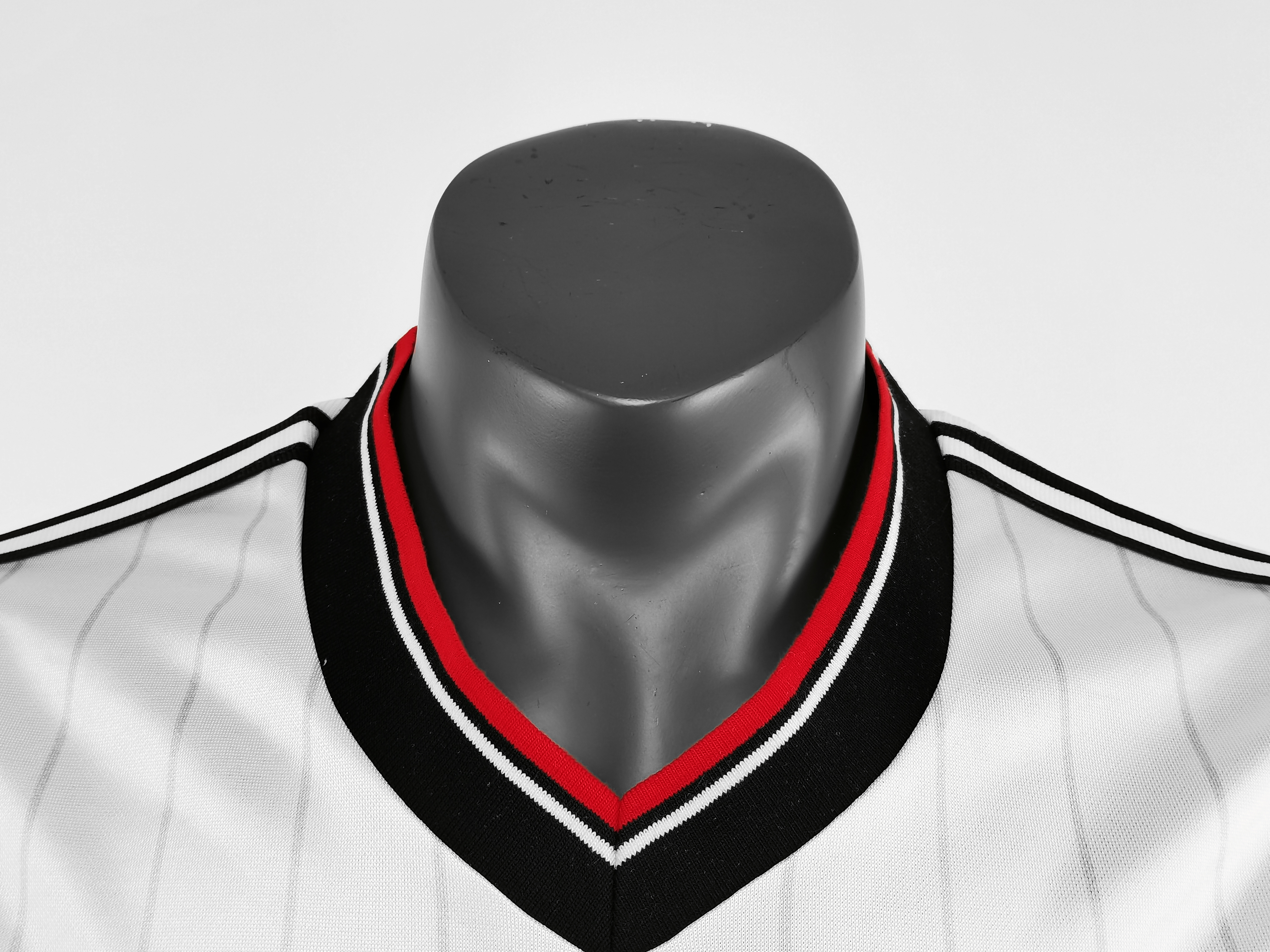 Retro 1983  Manchester United Home Soccer Jersey white S-2XL