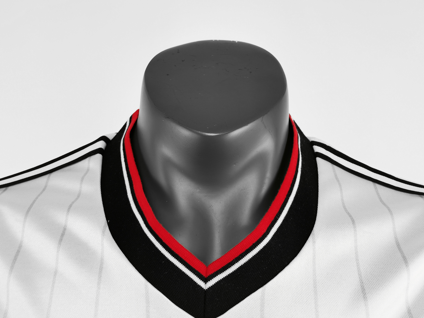 Retro 1983  Manchester United Home Soccer Jersey white S-2XL