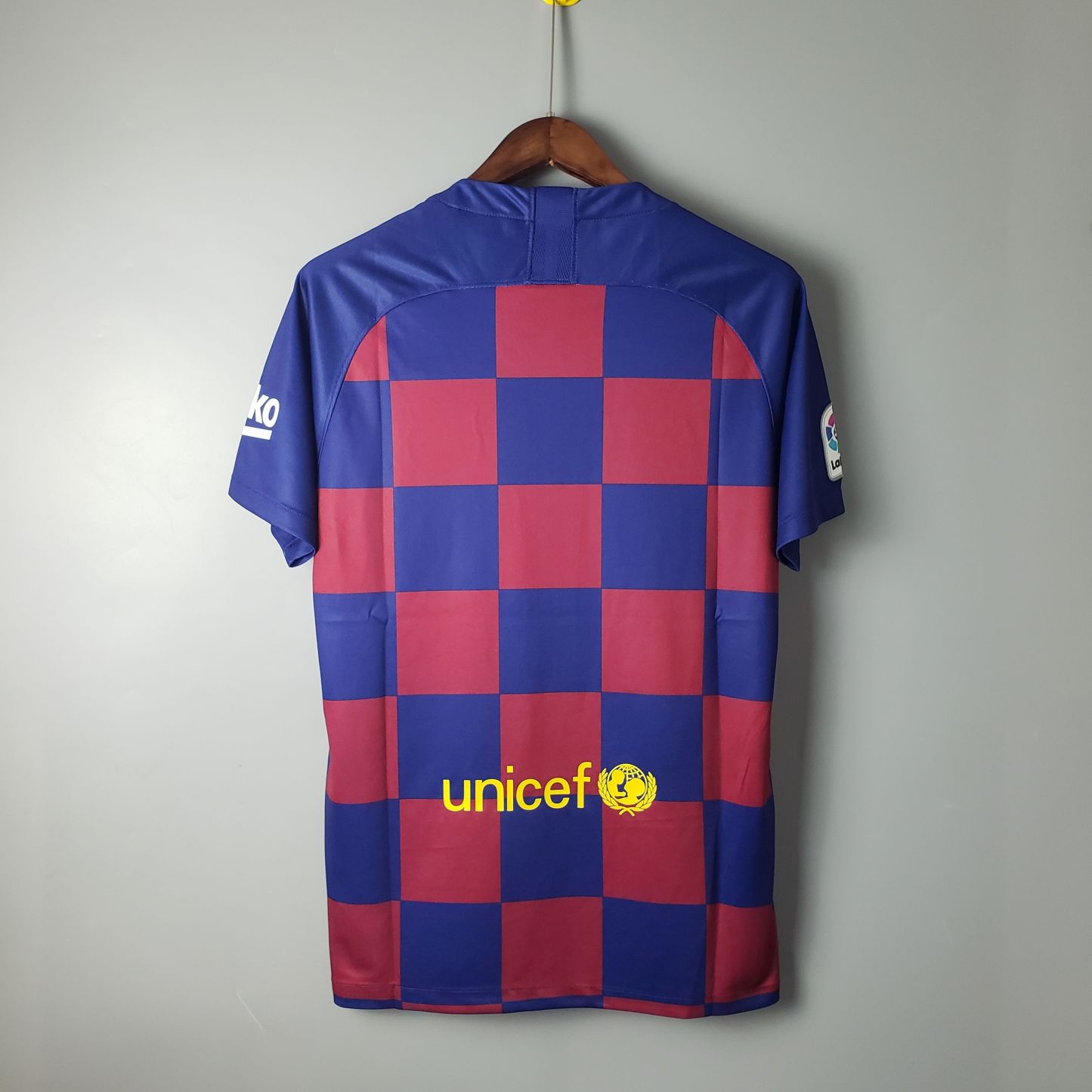 19/20 Barcelona home Retro size S-2XL