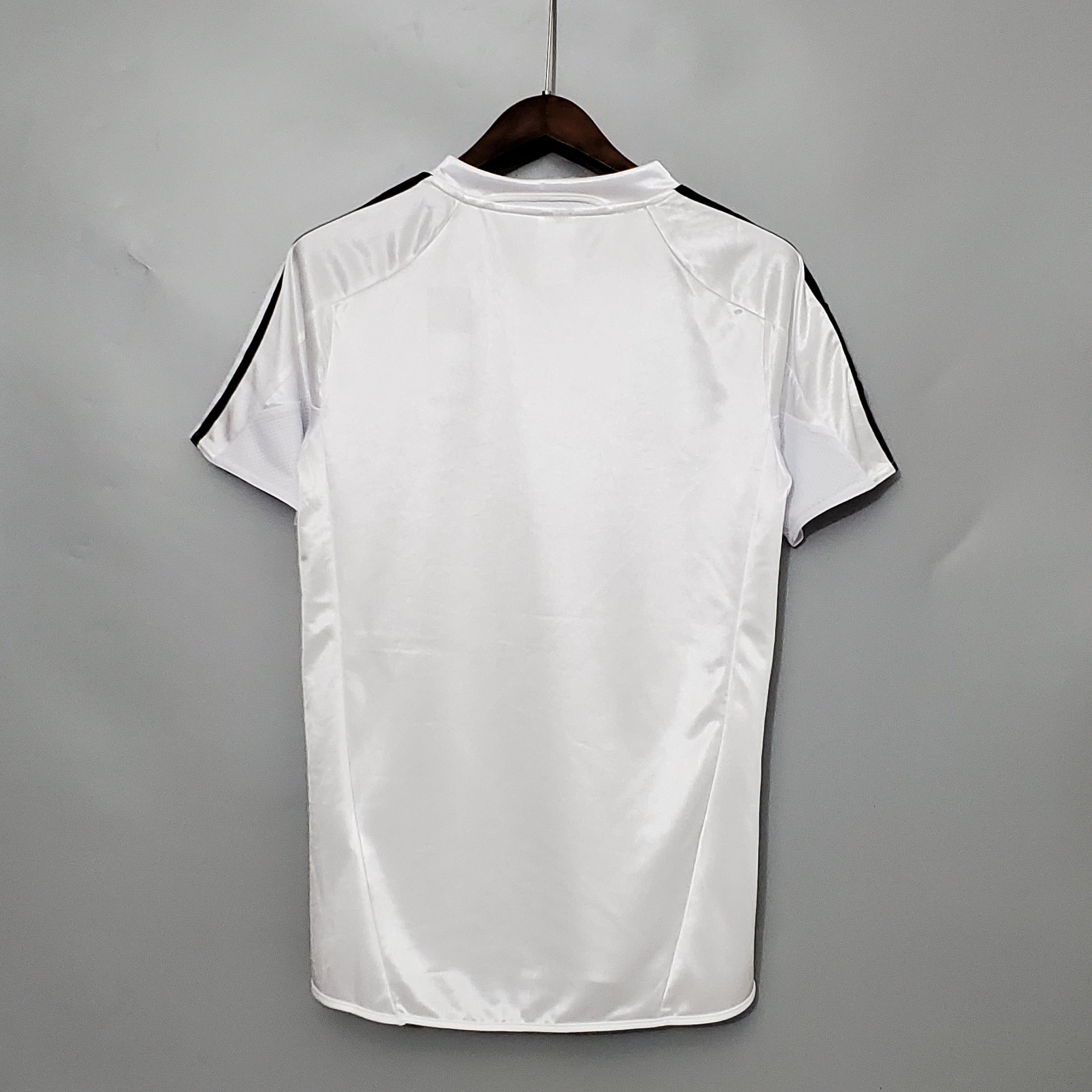 Retro 04/05 Real Madrid home S-XXL