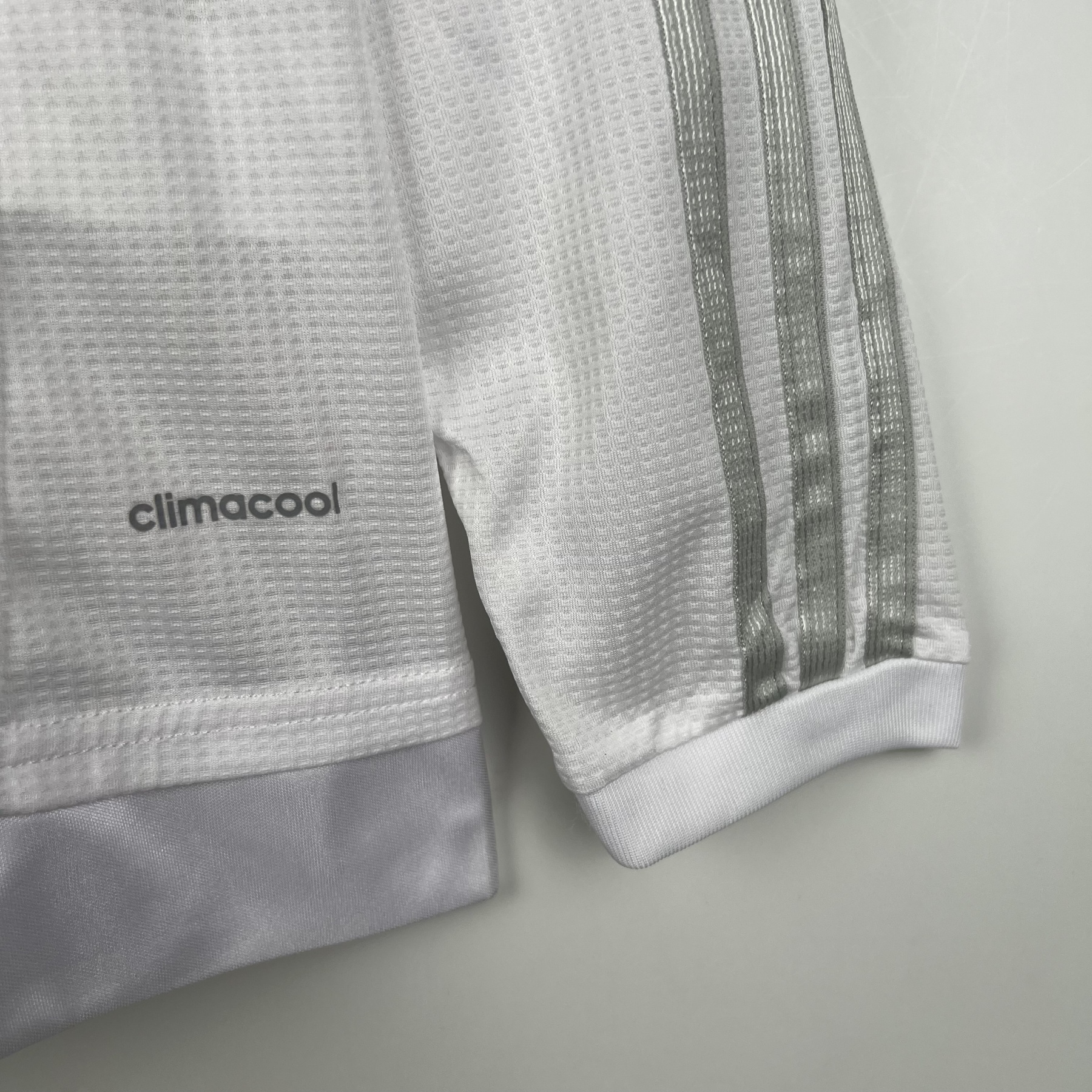 Retro Real Madrid 15/16 Long Sleeve Home S-XXL