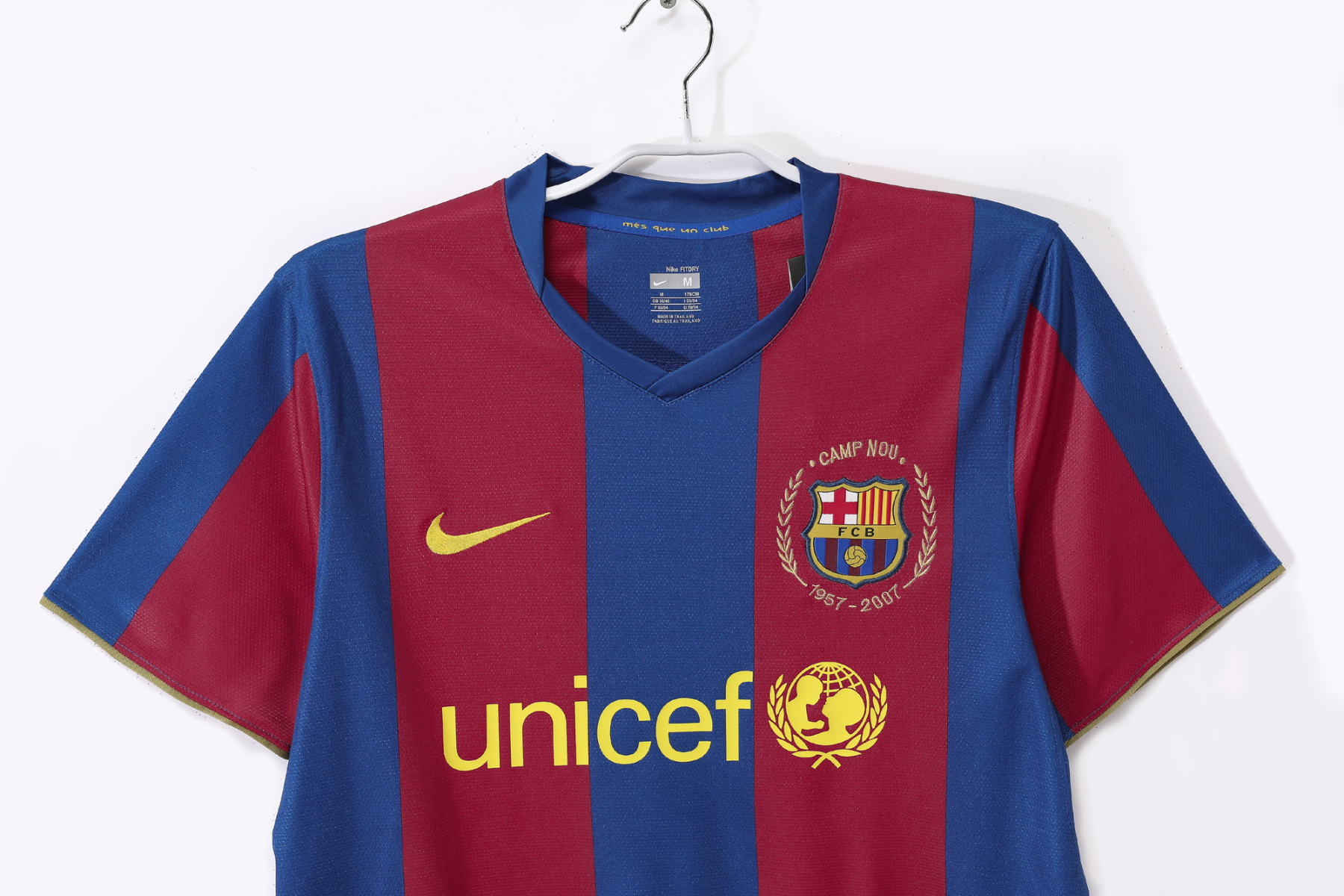 Retro 07/08 Barcelona Home Kit Size: S-XXL
