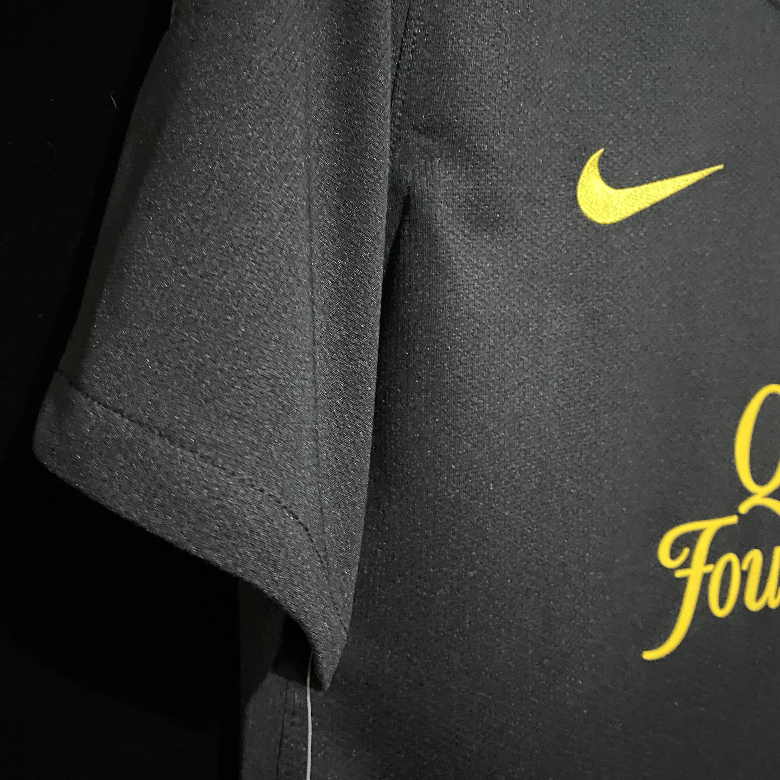 Retro 11/12 Barcelona away Shirt