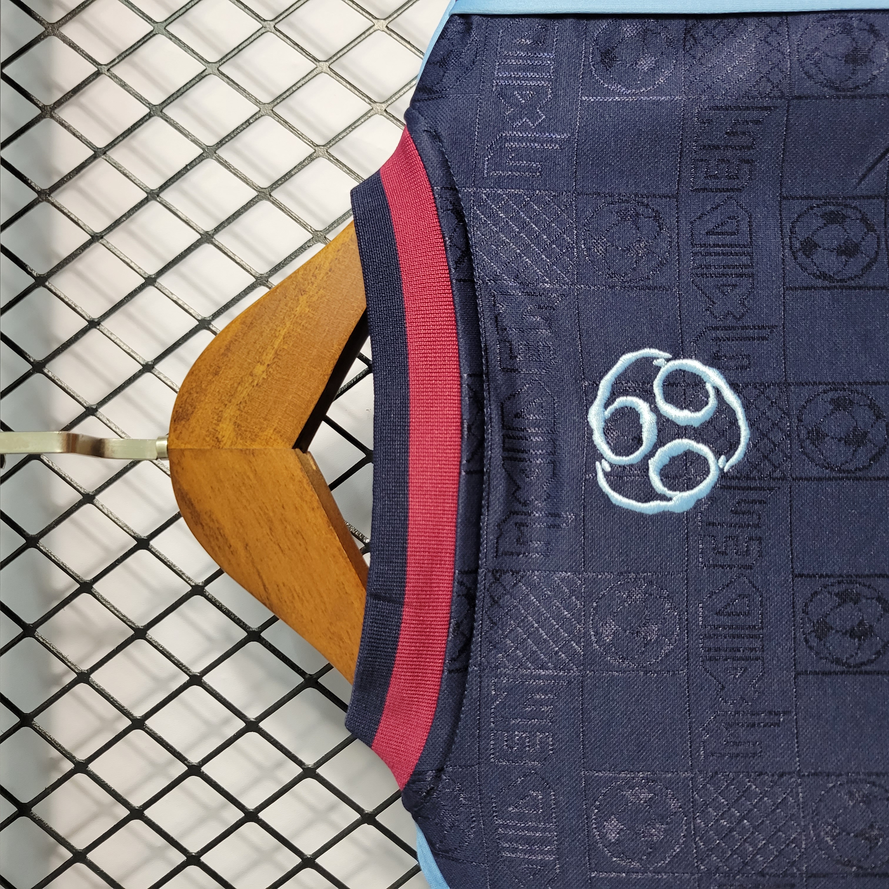 Retro 2011 West Ham Home Size S-XXL