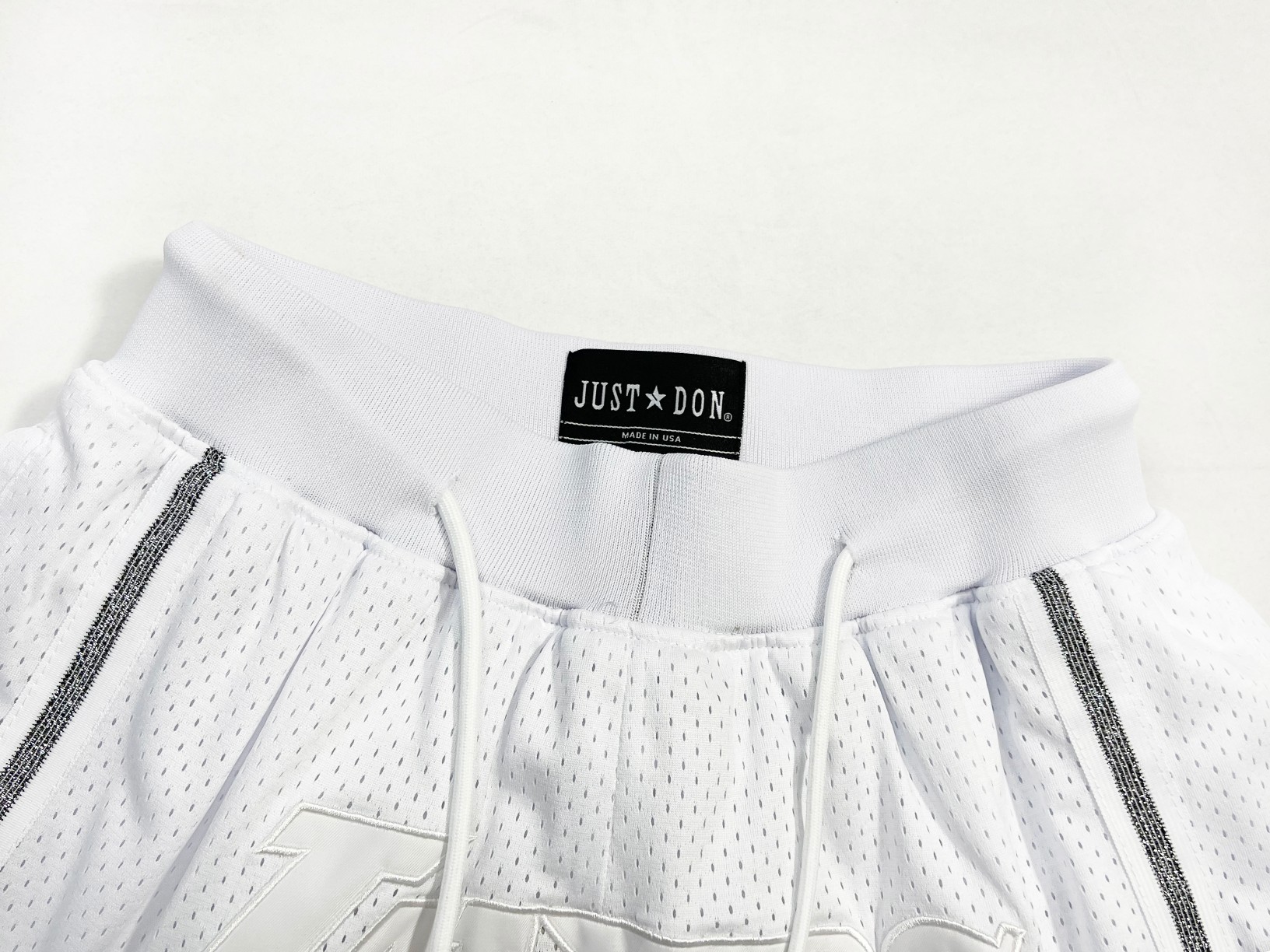 Lakers embroidered basketball shorts