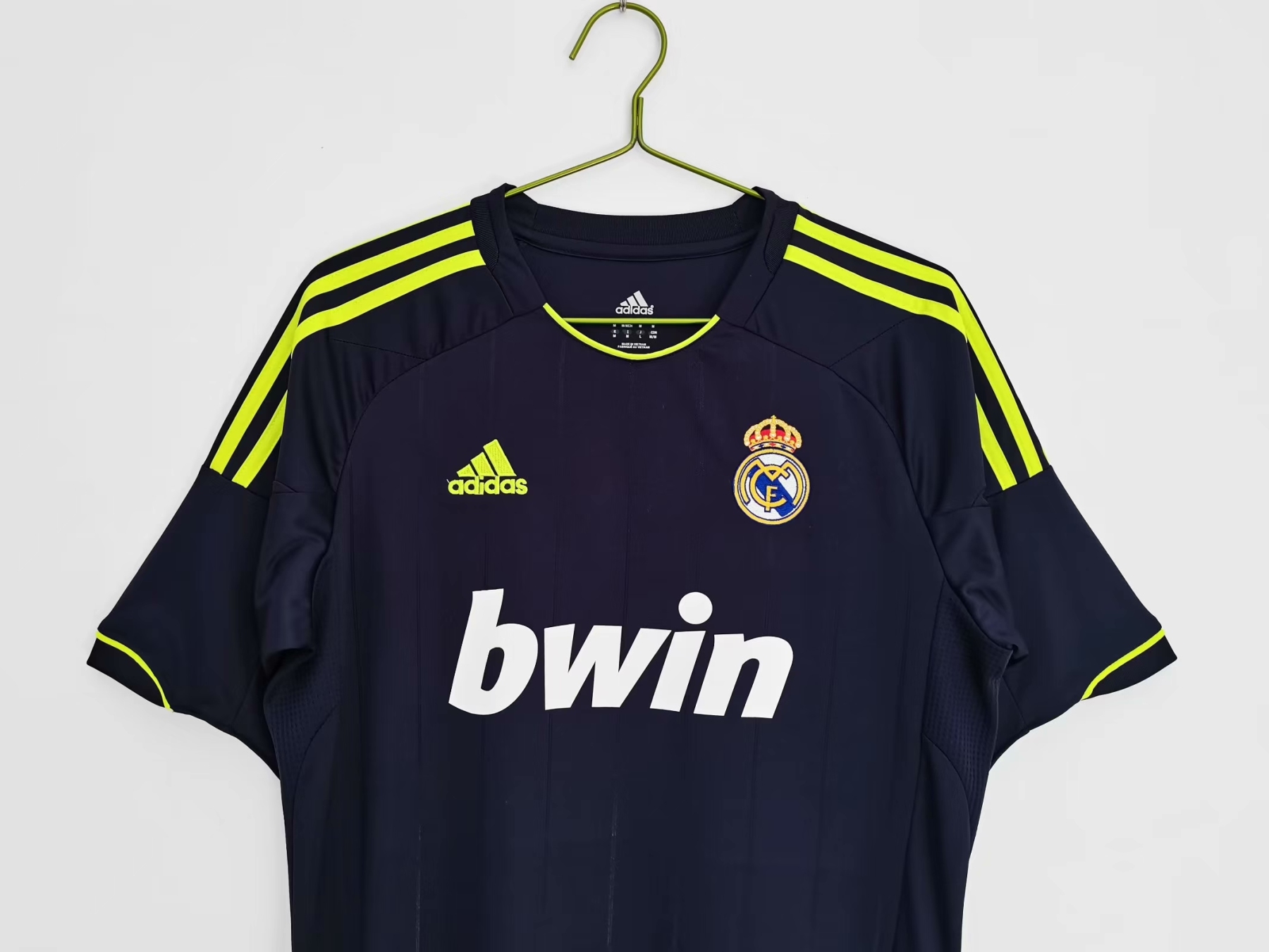 Retro Real Madrid 12-13 away S-XXL
