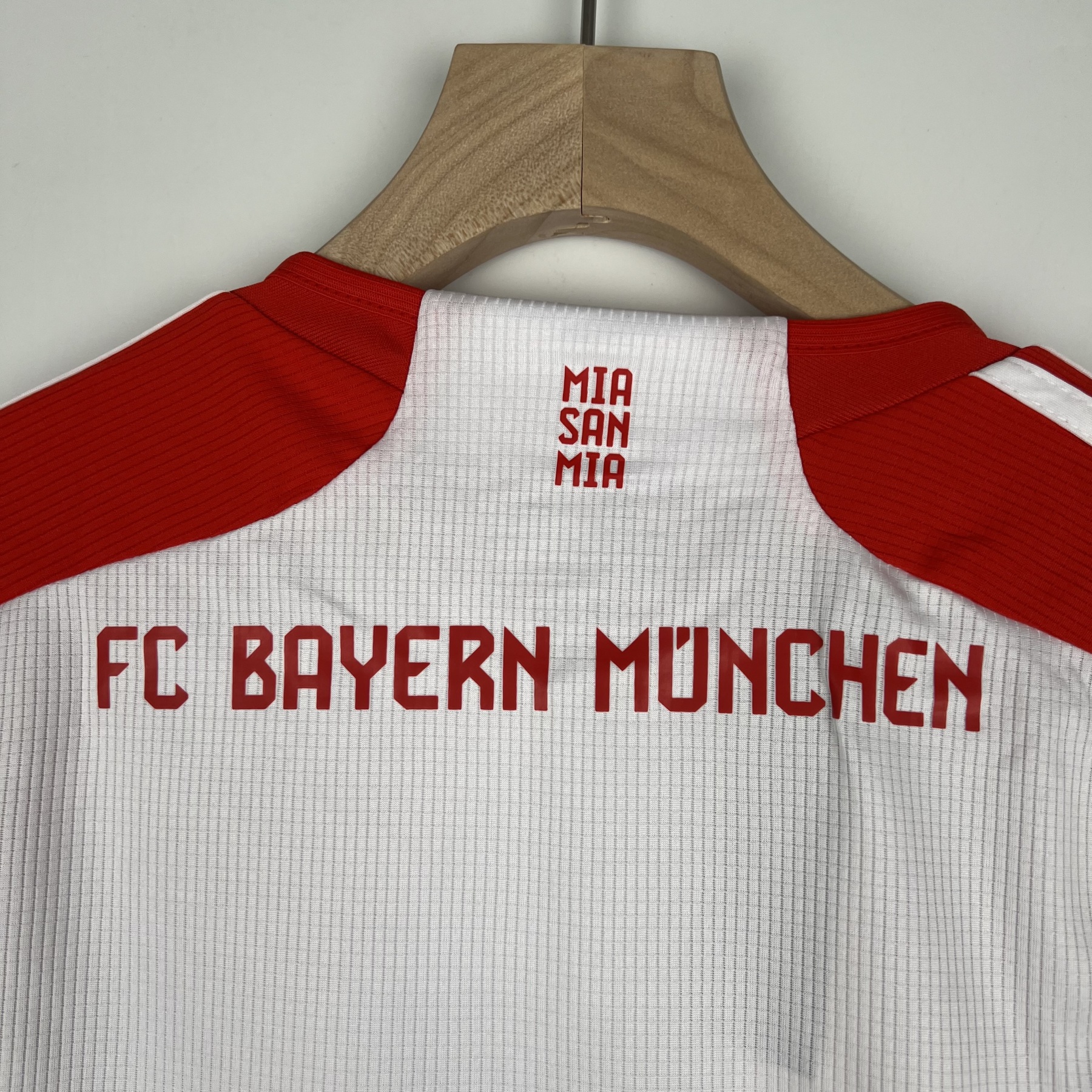 23/24 Kids Bayern Munich home size: 16-28