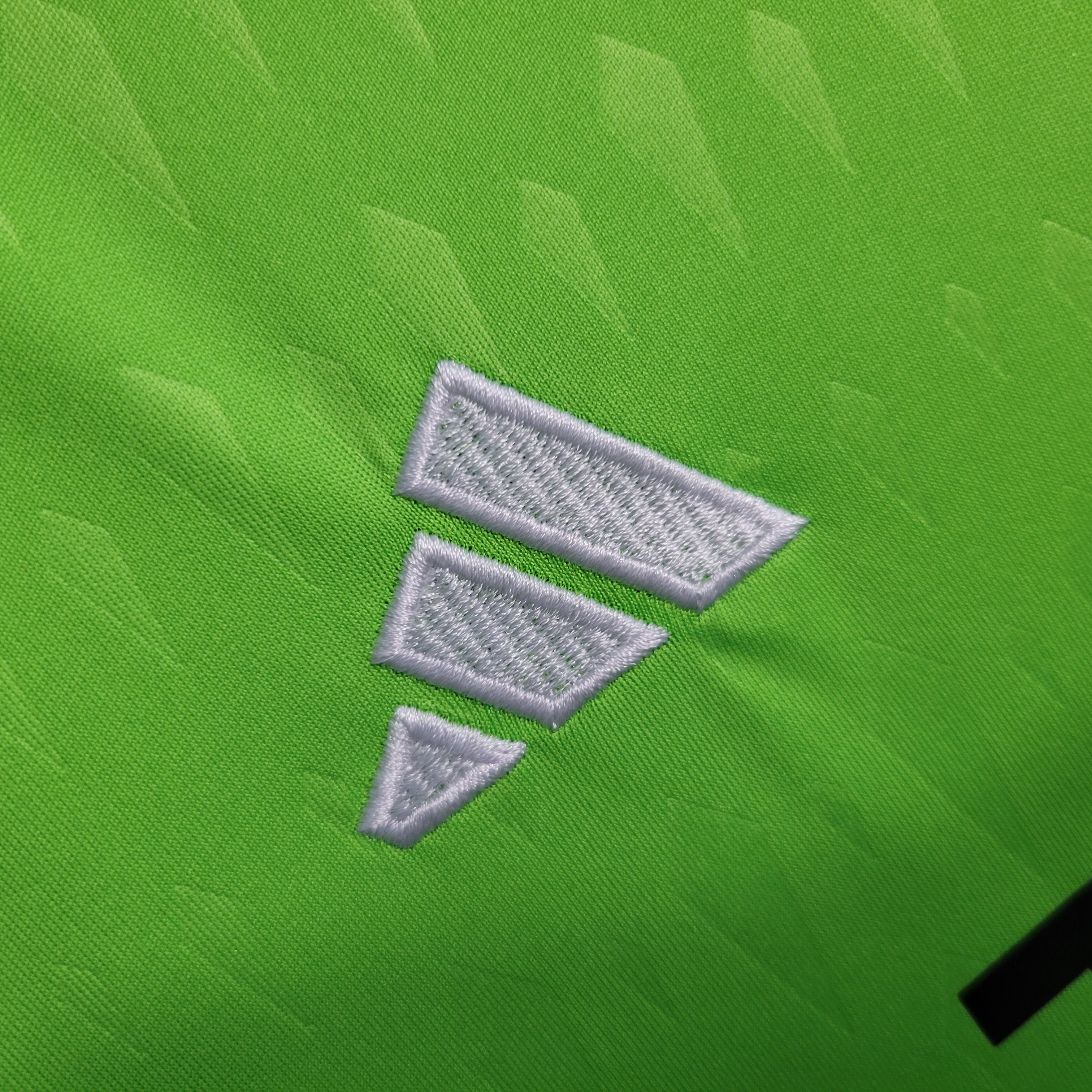 23-24 M-U goalkeeper green size S-XXL