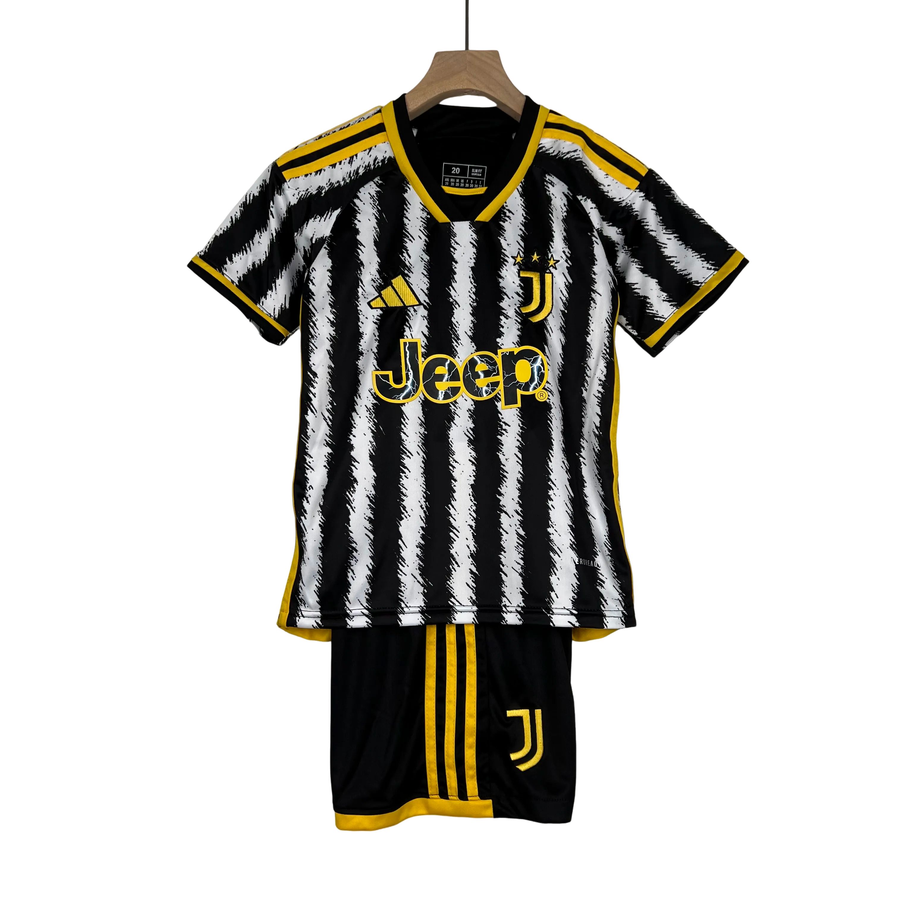 23/24 Kids Juventus home size: 16-28