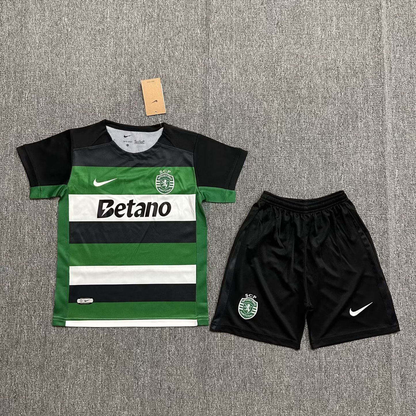 24-25 Sporting Lisbon home kids Version size 16-28