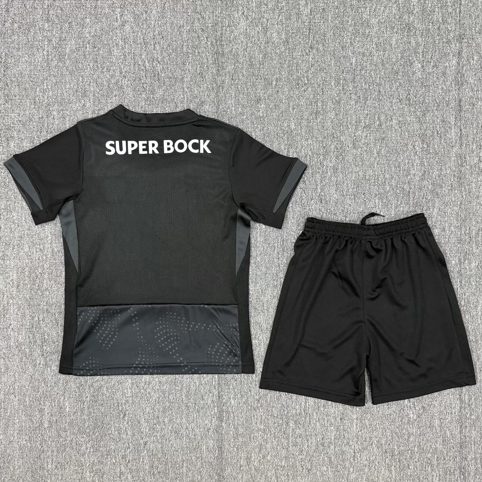 25-26 Sporting CP away kids Version size 16-28