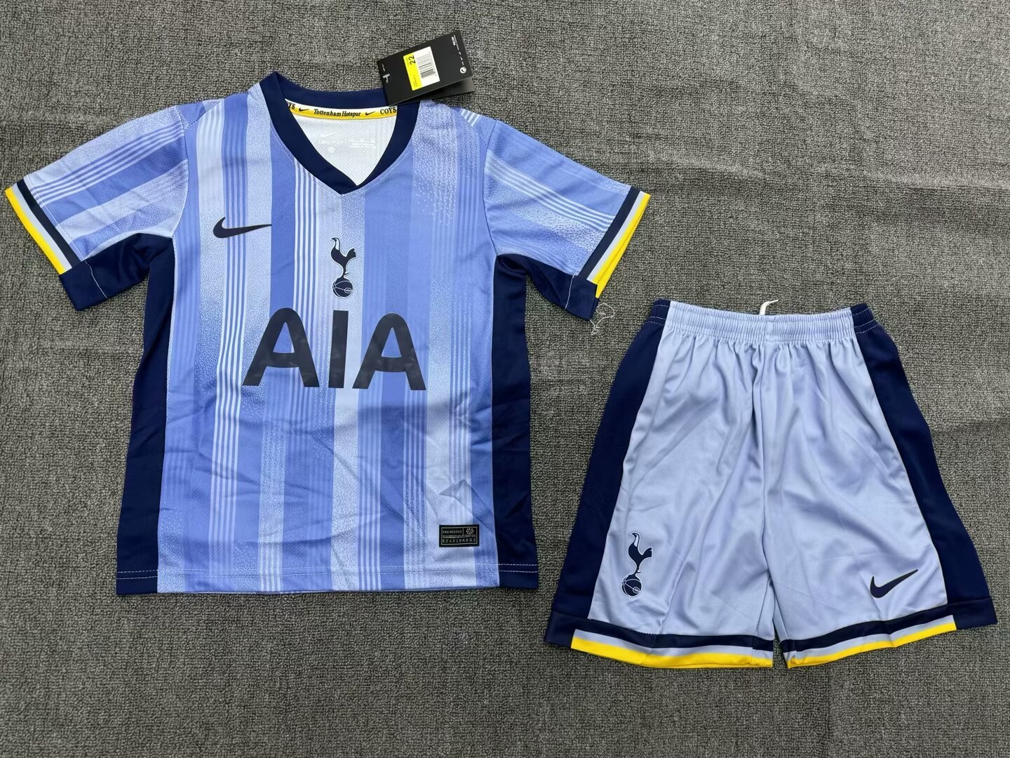 24-25 Tottenham hotspur away kids version size 16-28
