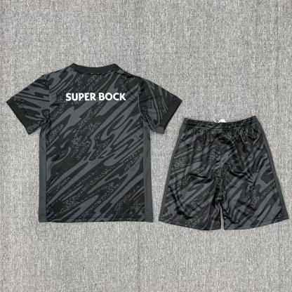 25-26 Sporting CP goalkeeper black kids Version size 16-28